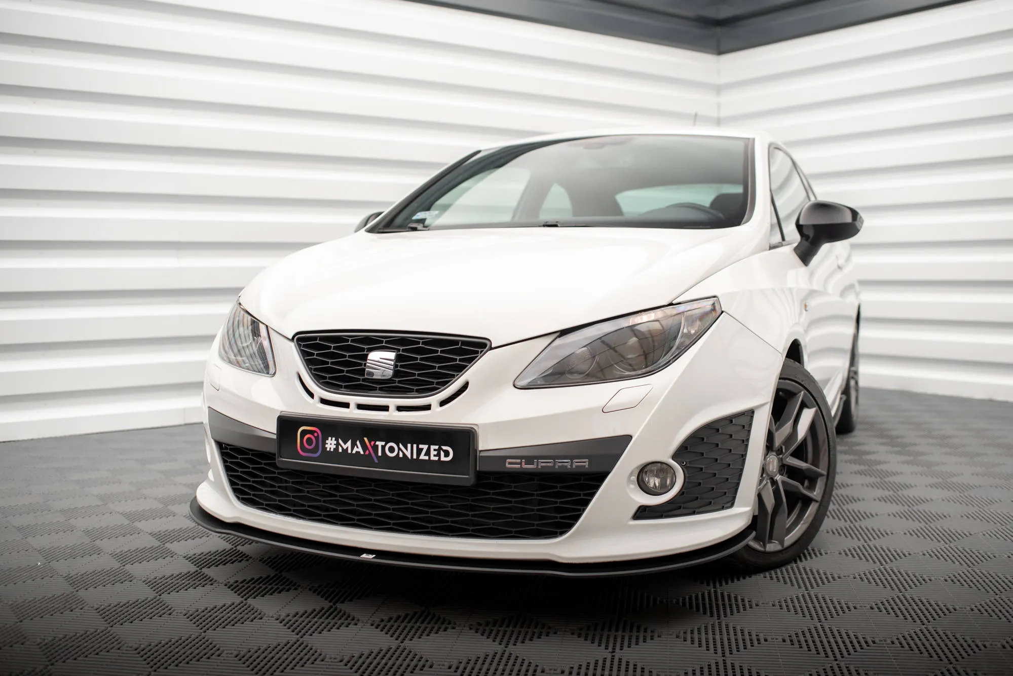Frontspoiler Seat Ibiza Cupra Sport IV 2008 - 2012 | Street Pro Black Edition