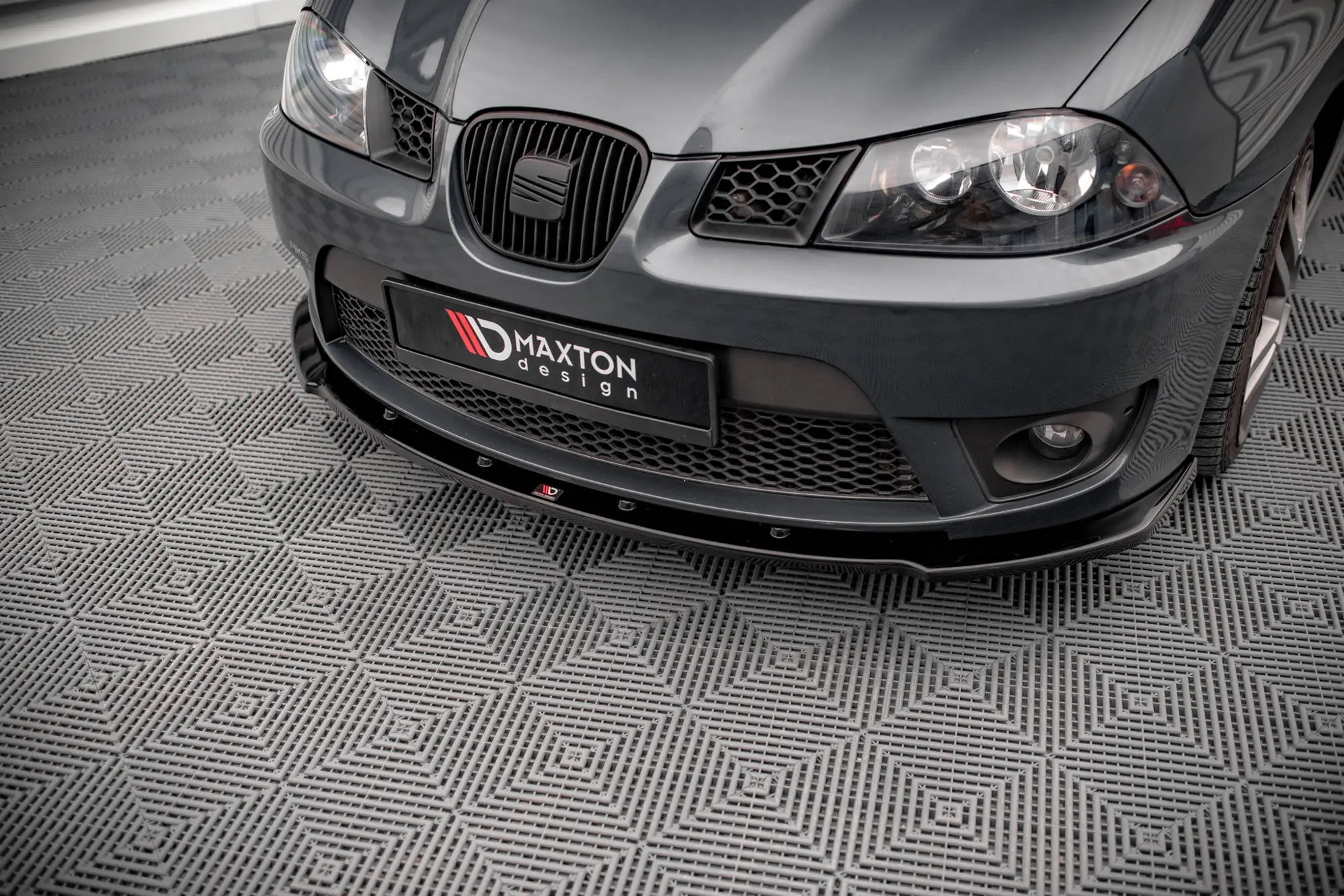 Frontspoiler Seat Ibiza III Cupra 2004-2008 | V.1 Glossy Black Edition