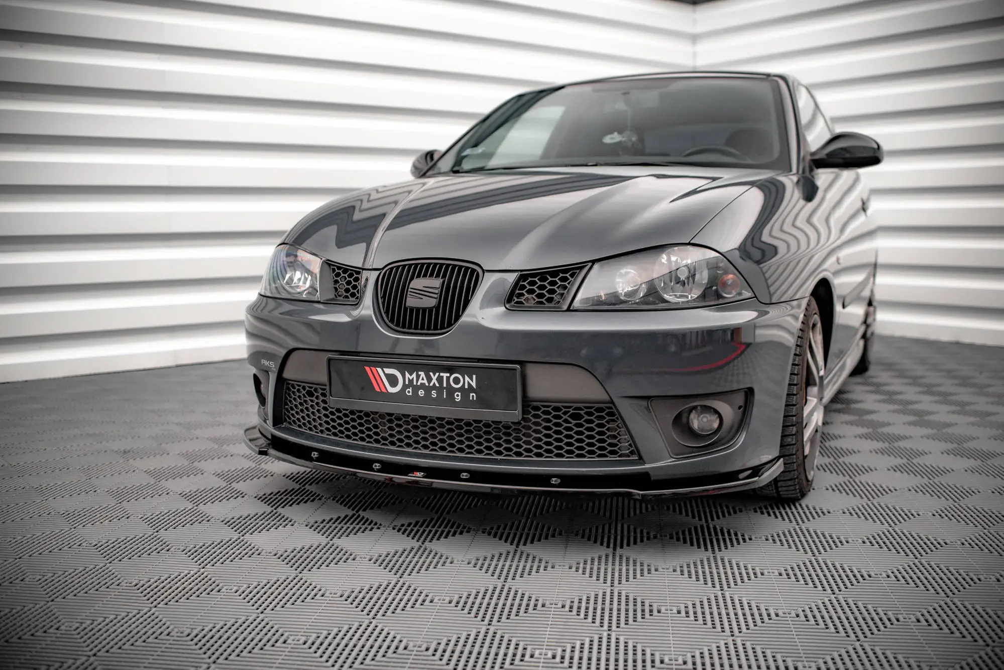 Frontspoiler Seat Ibiza III Cupra 2004-2008 | V.1 Glossy Black Edition – bilde 2