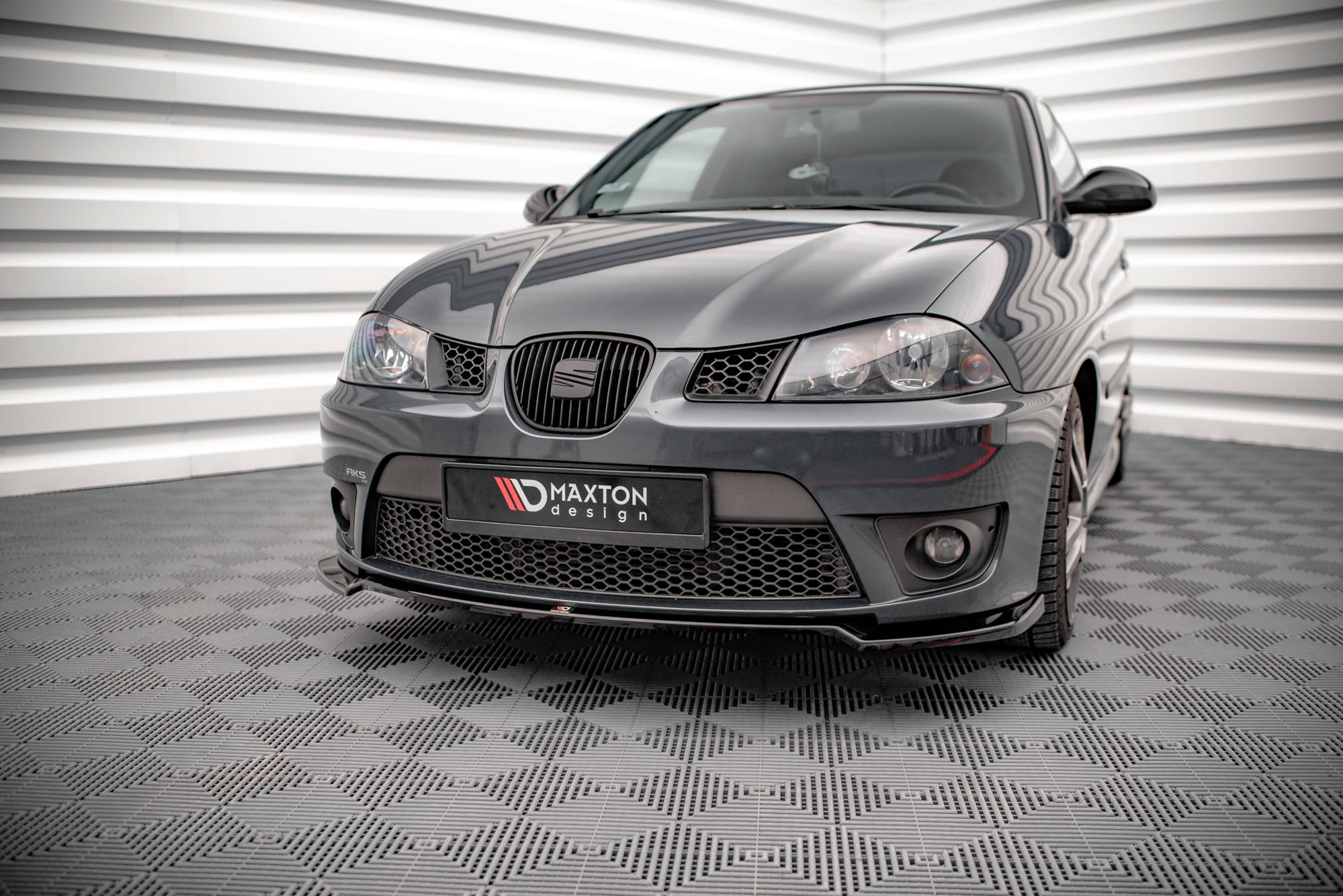 Frontspoiler Seat Ibiza III Cupra 2004-2008 | V.3 Glossy Black Edition – bilde 2