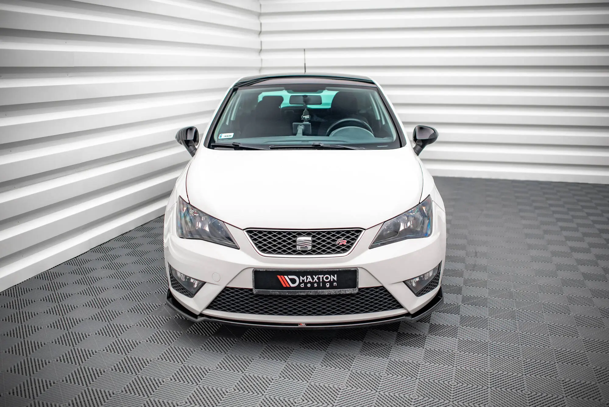 Frontspoiler Seat Ibiza SC FR Mk4 facelift 2012 - 2017 | V.1 Glossy Black Edition – bilde 3