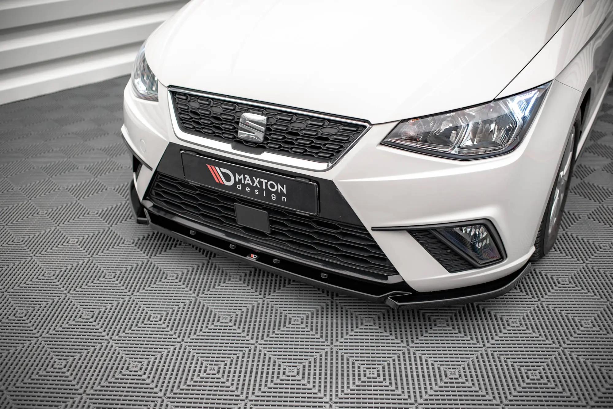 Frontspoiler Seat Ibiza V FR / Ibiza V Standard 2017-2021 | V.2 Glossy Black Edition