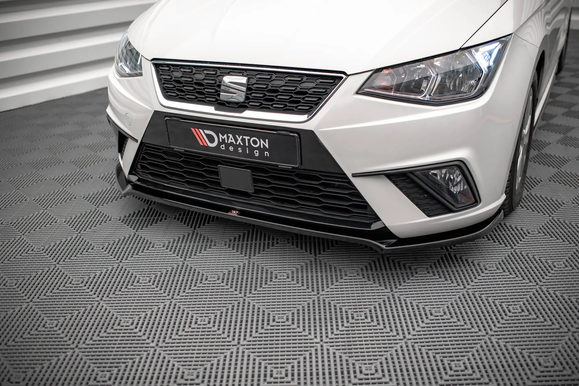 Frontspoiler Seat Ibiza V FR / Ibiza V Standard 2017-2021 | V.3 Glossy Black Edition