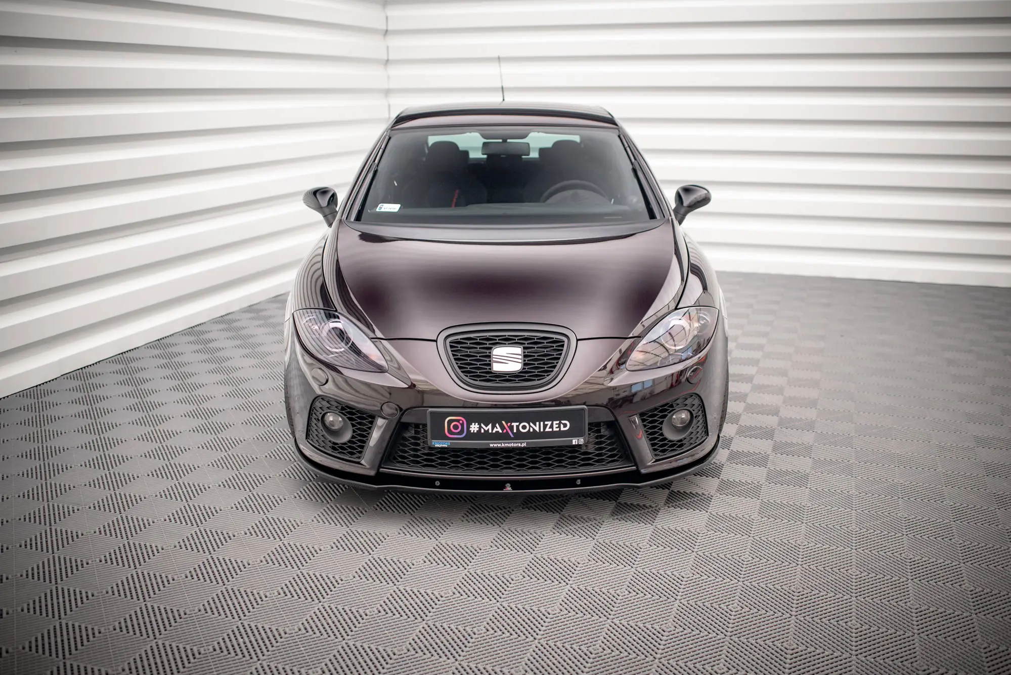 Frontspoiler Seat Leon II Cupra / Leon FR 2005-2009 | Glossy Black Edition – bilde 3