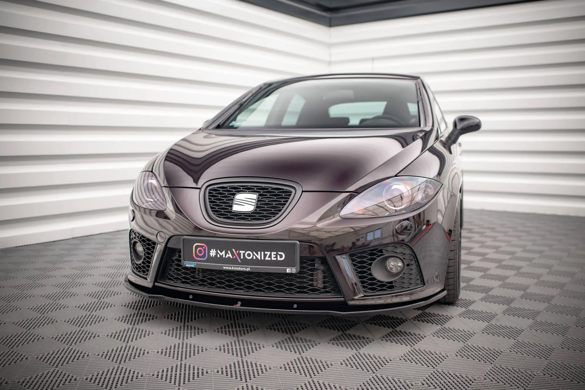 Frontspoiler Seat Leon II Cupra / Leon FR 2005-2009 | Glossy Black Edition – bilde 4