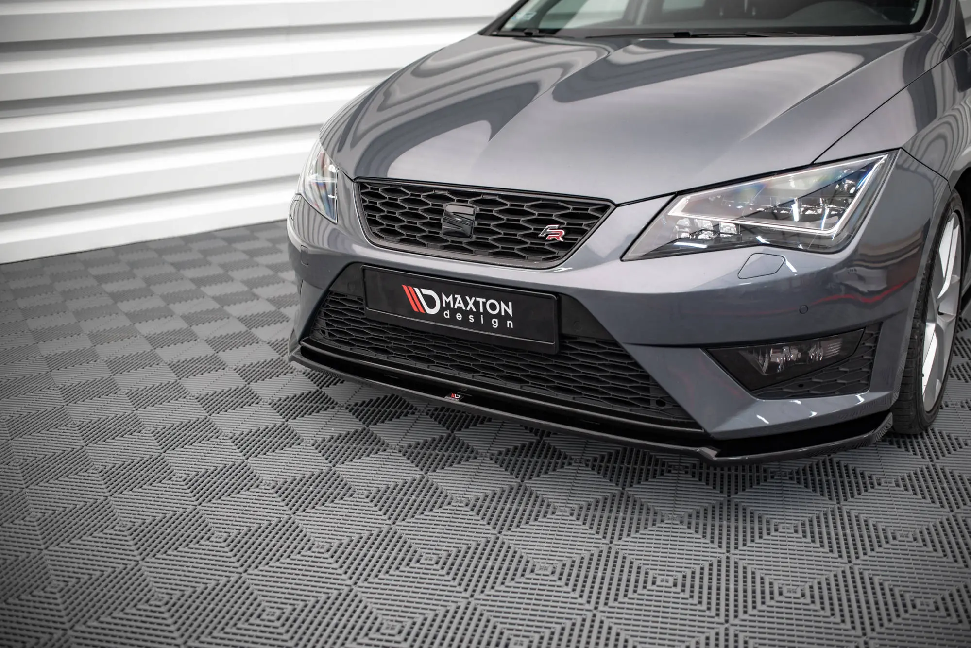 Frontspoiler Seat Leon III FR / Leon Cupra 2012-2016 | V.2 Glossy Black Edition