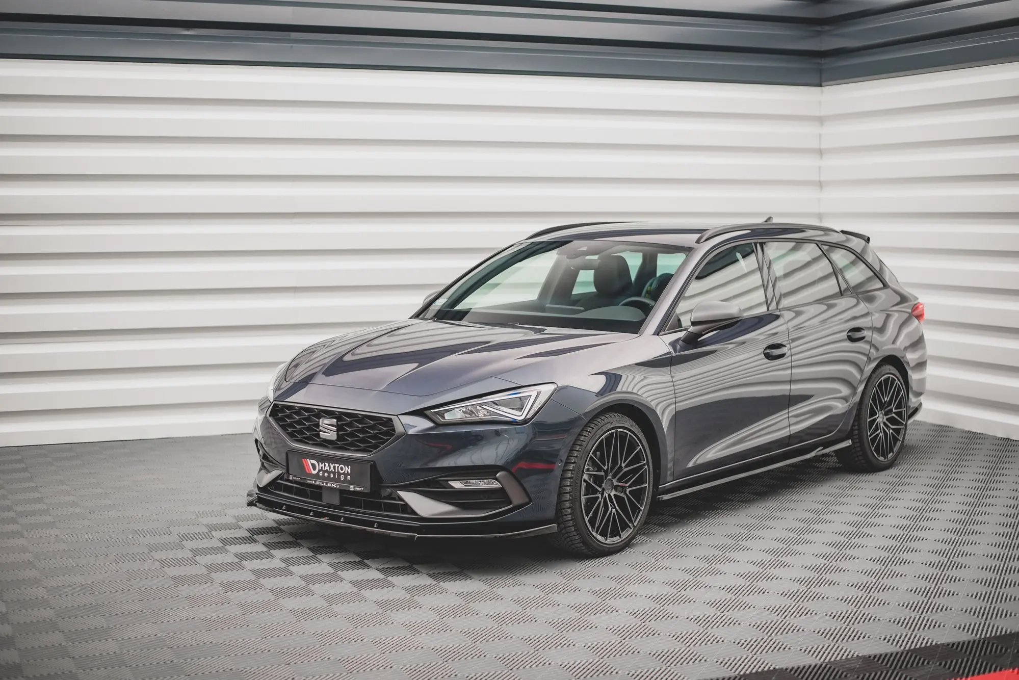 Frontspoiler Seat Leon IV FR 2020-> | V.1 Glossy Black Edition – bilde 3