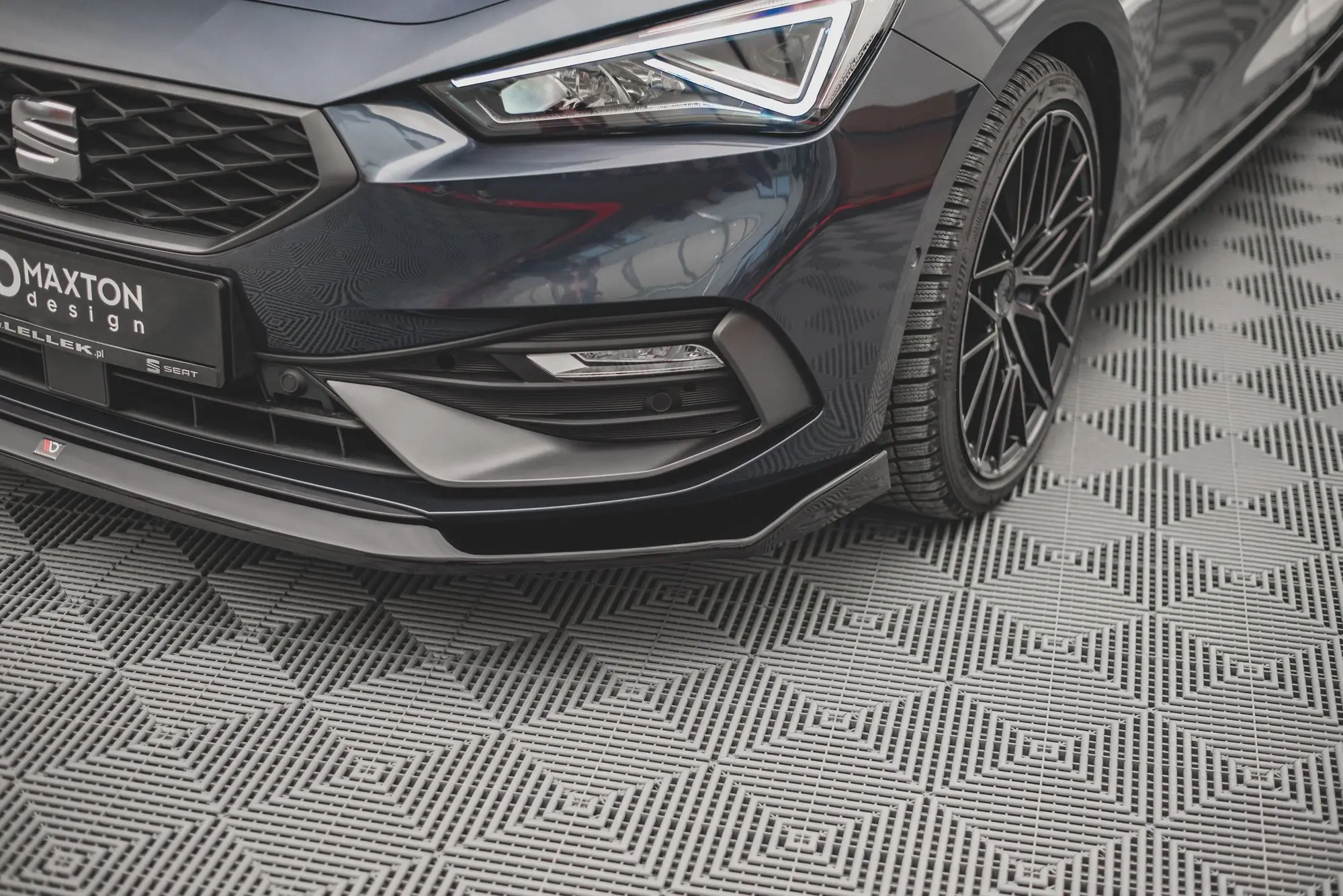 Frontspoiler Seat Leon IV FR 2020-> | V.3 Glossy Black Edition