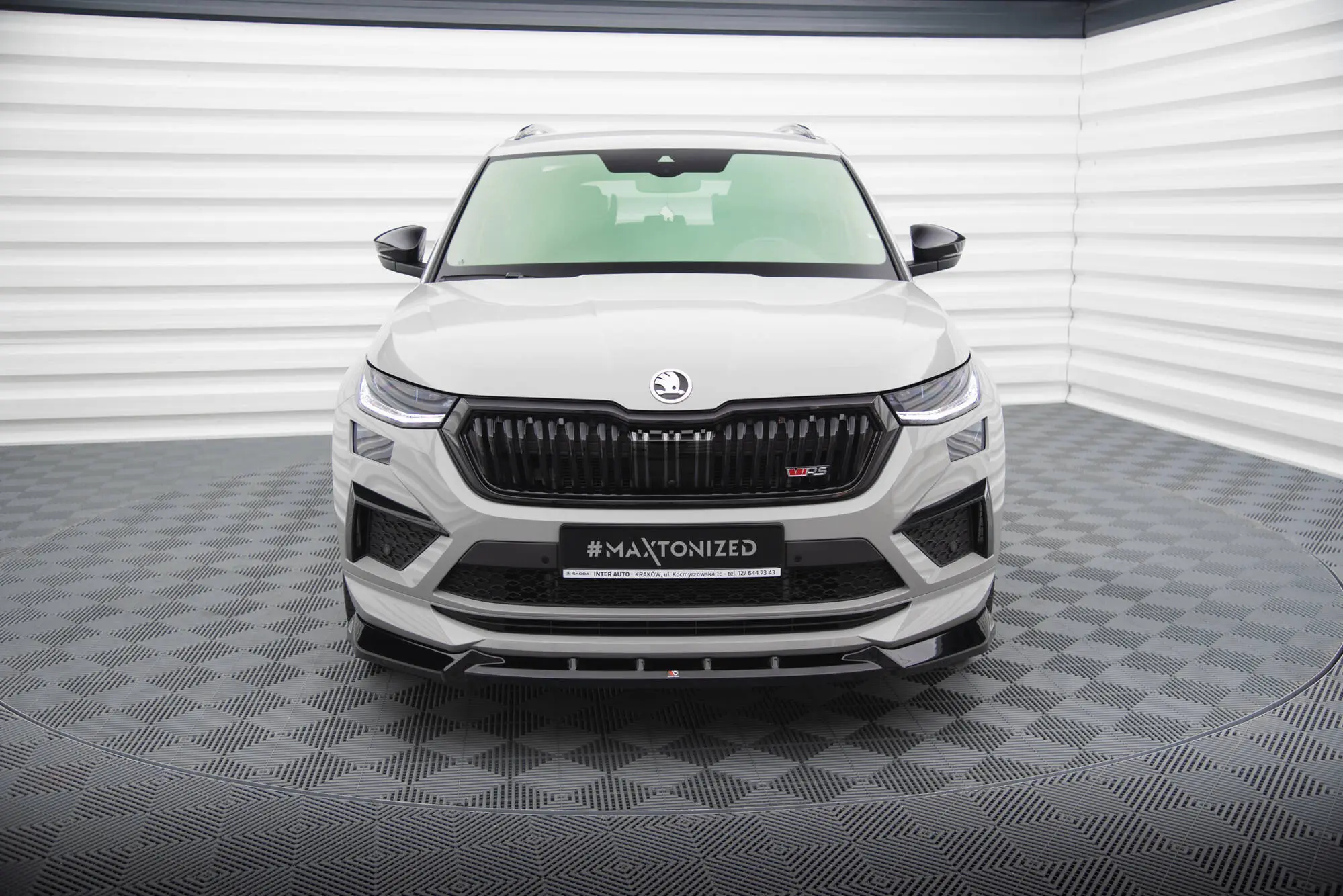 Frontspoiler Skoda Kodiaq RS facelift 2021 - 2024 | V.2 Glossy Black Edition Image 2