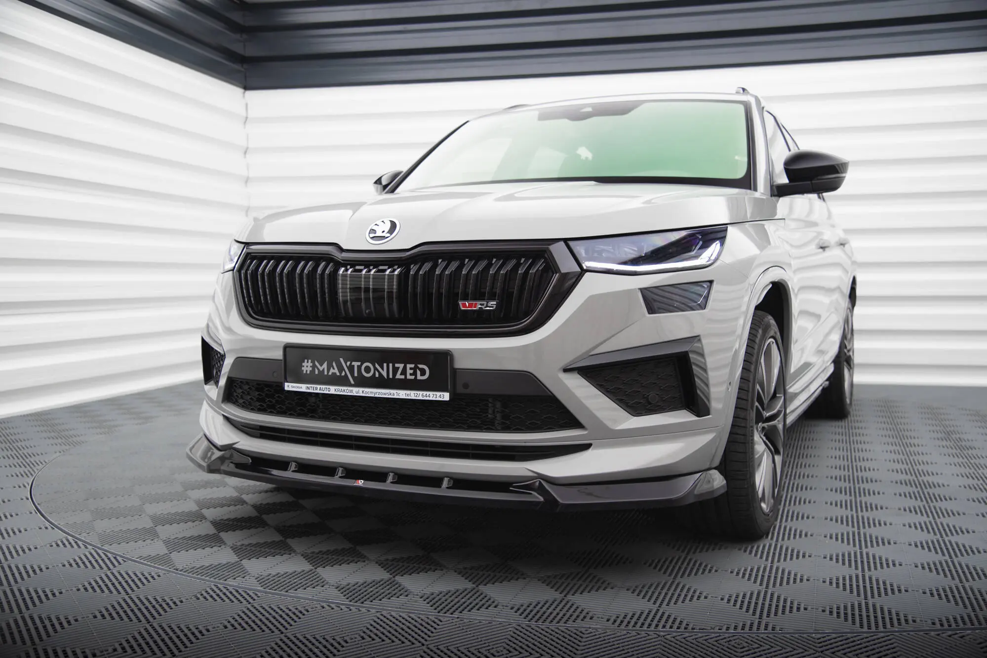 Frontspoiler Skoda Kodiaq RS facelift 2021 - 2024 | V.2 Glossy Black Edition Image 3