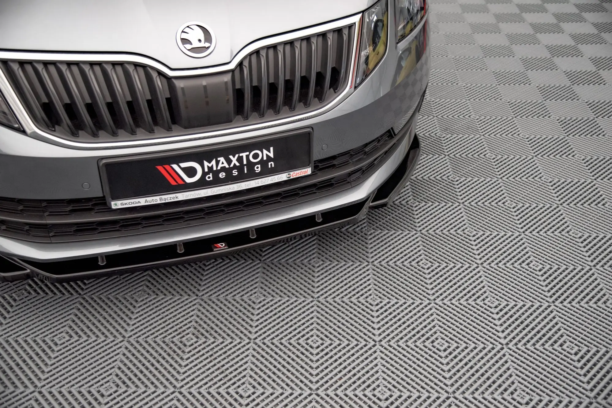 Frontspoiler Skoda Octavia III Facelift 2016-2020 | V.2 Glossy Black Edition