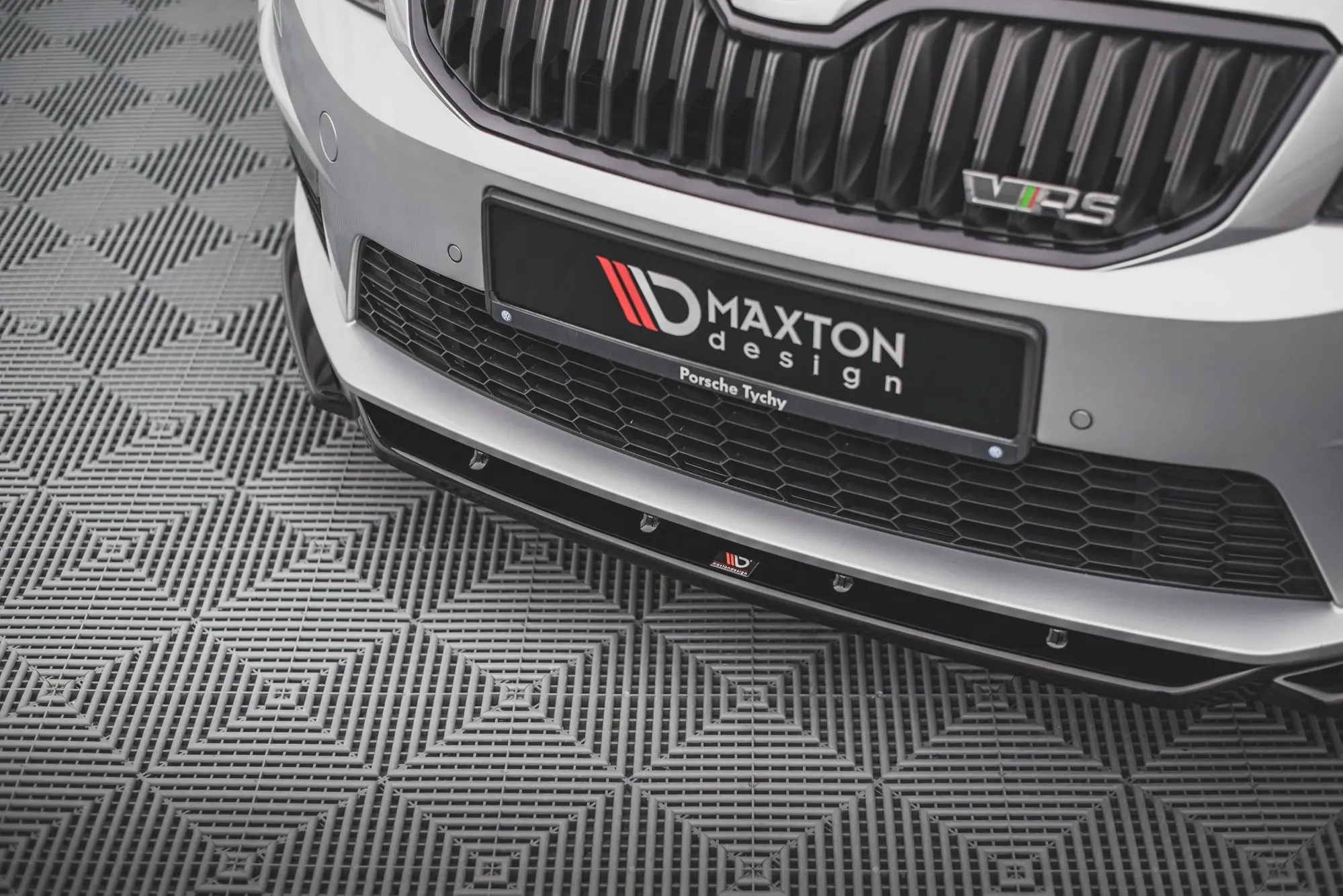 Frontspoiler Skoda Octavia III RS 2013-2016 | V.4 Glossy Black Edition – bilde 2