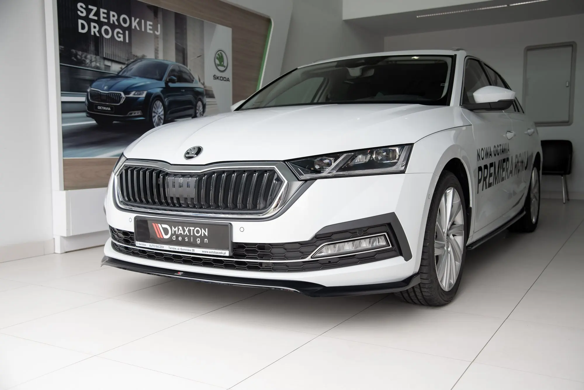 Frontspoiler Skoda Octavia IV 2019-> | V.2 Glossy Black Edition – bilde 5