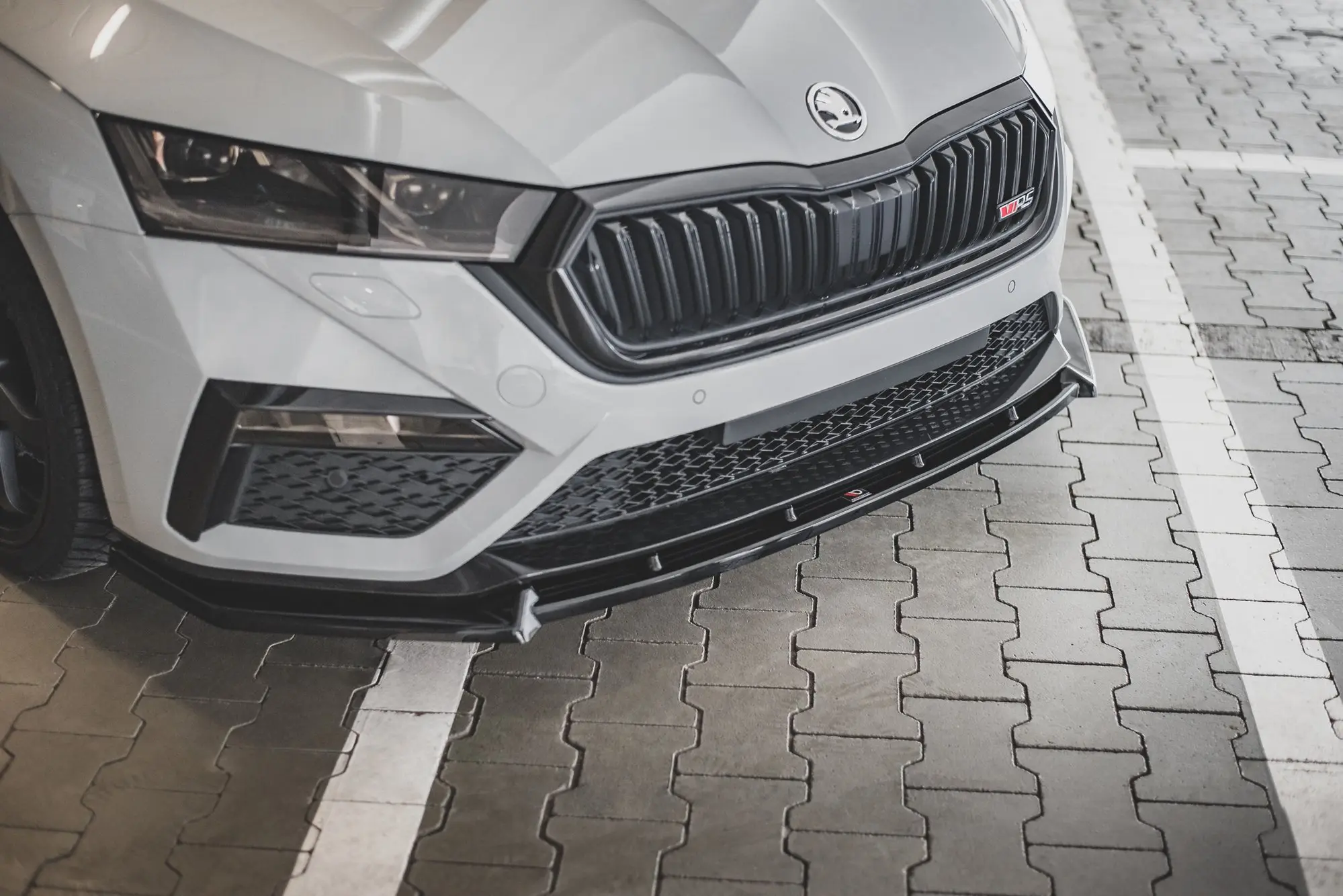 Frontspoiler Skoda Octavia IV RS 2020 -> | V.1 Glossy Black Edition
