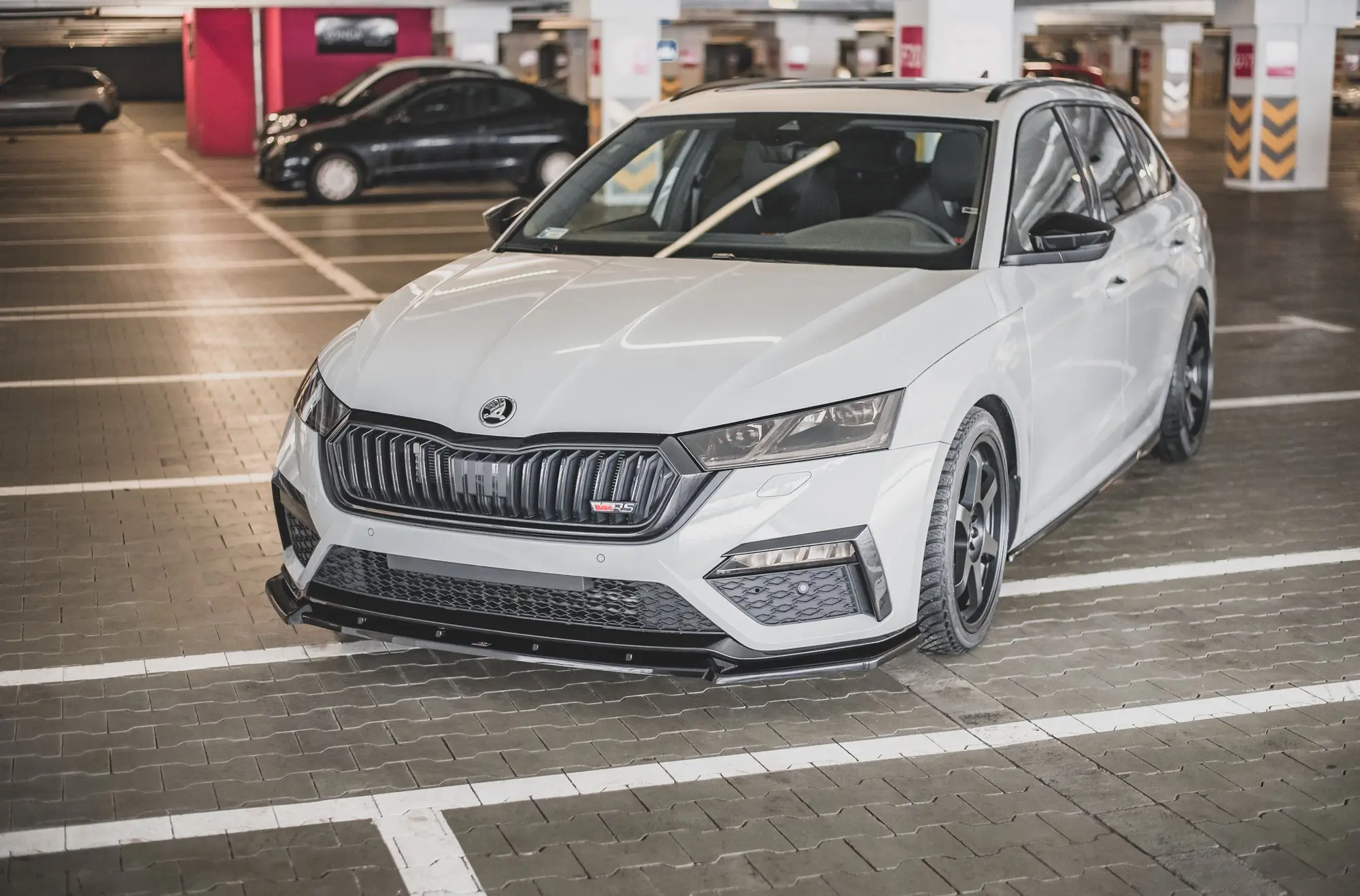Frontspoiler Skoda Octavia IV RS 2020 -> | V.1 Glossy Black Edition – bilde 5