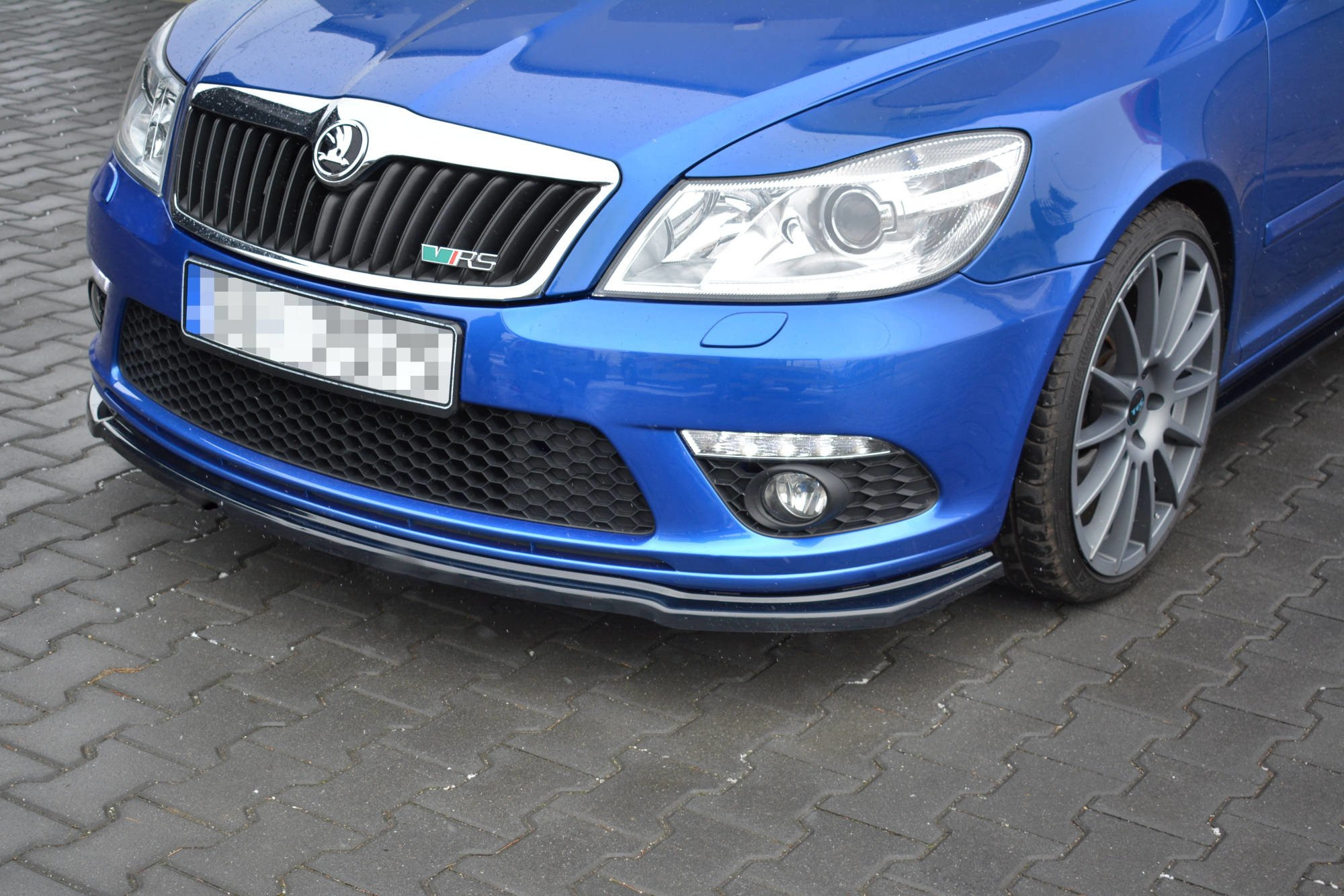 Frontspoiler Skoda Octavia RS II Facelift 2008 - 2013 | Sport Glossy Black Edition V2 – bilde 2