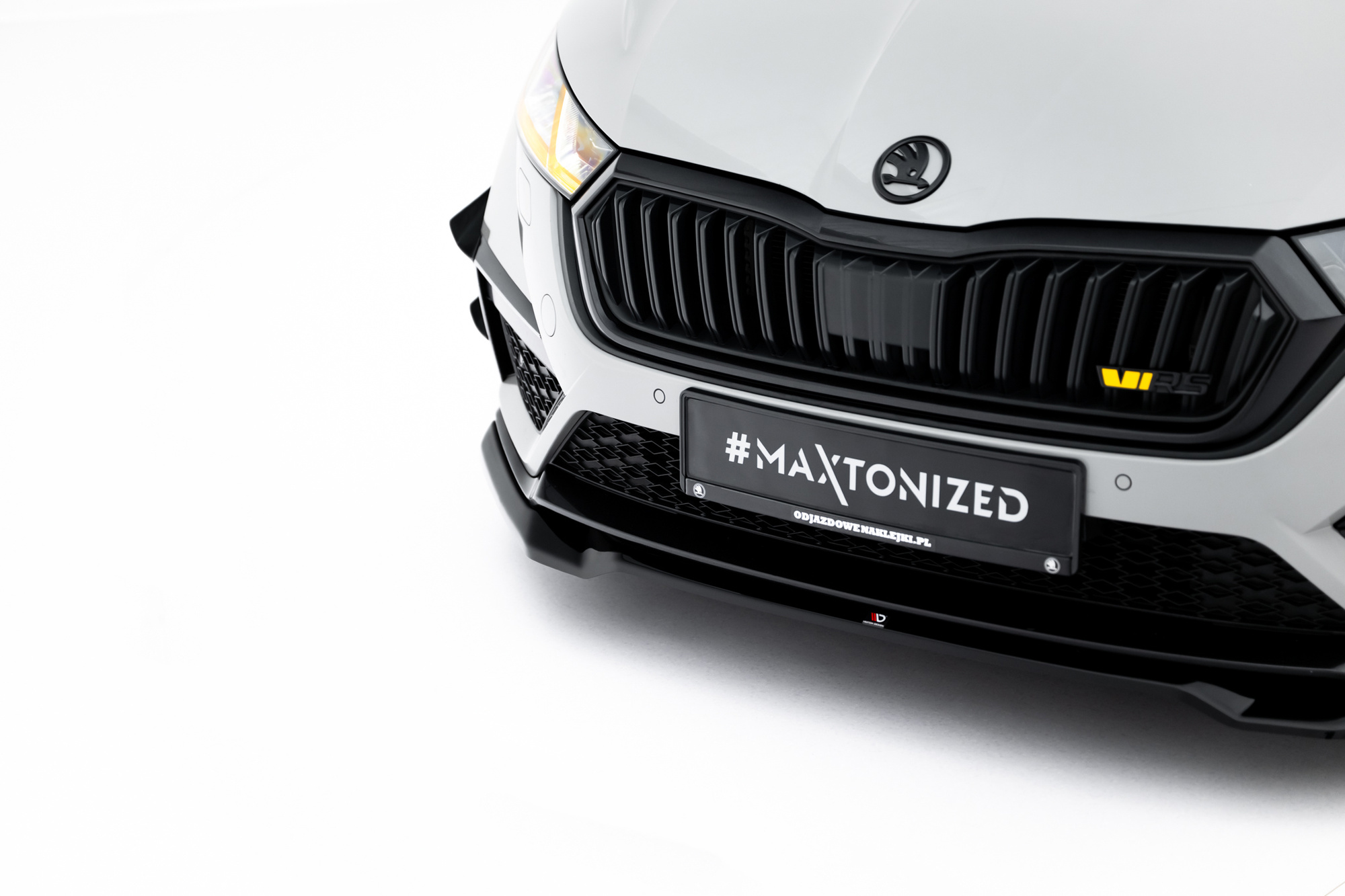 Frontspoiler Skoda Octavia RS IV 2020 - 2024 | Sport Glossy Black Edition V4 – bilde 6