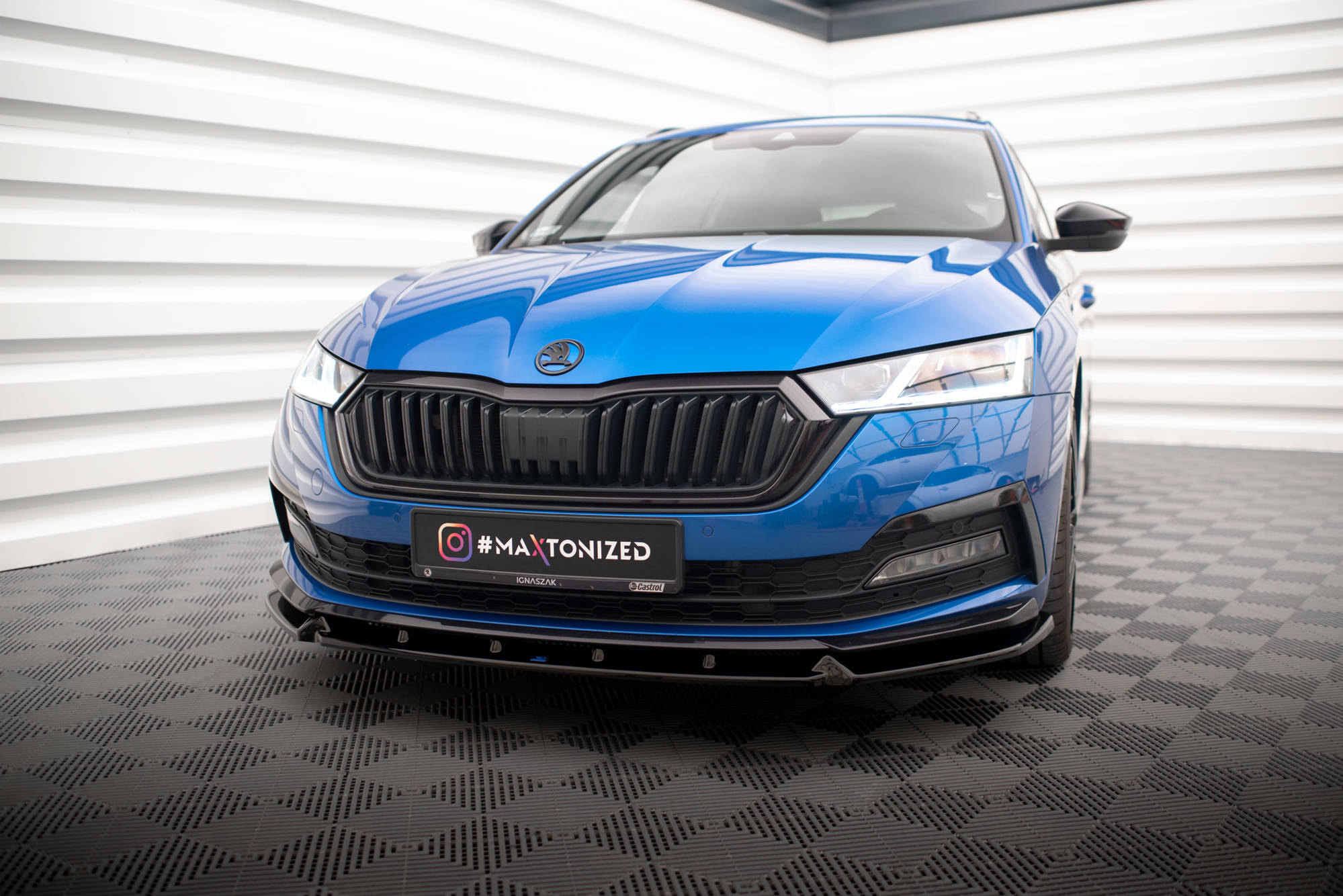 Frontspoiler Skoda Octavia Sportline IV 2019 - 2024 | Sport Glossy Black Edition V1