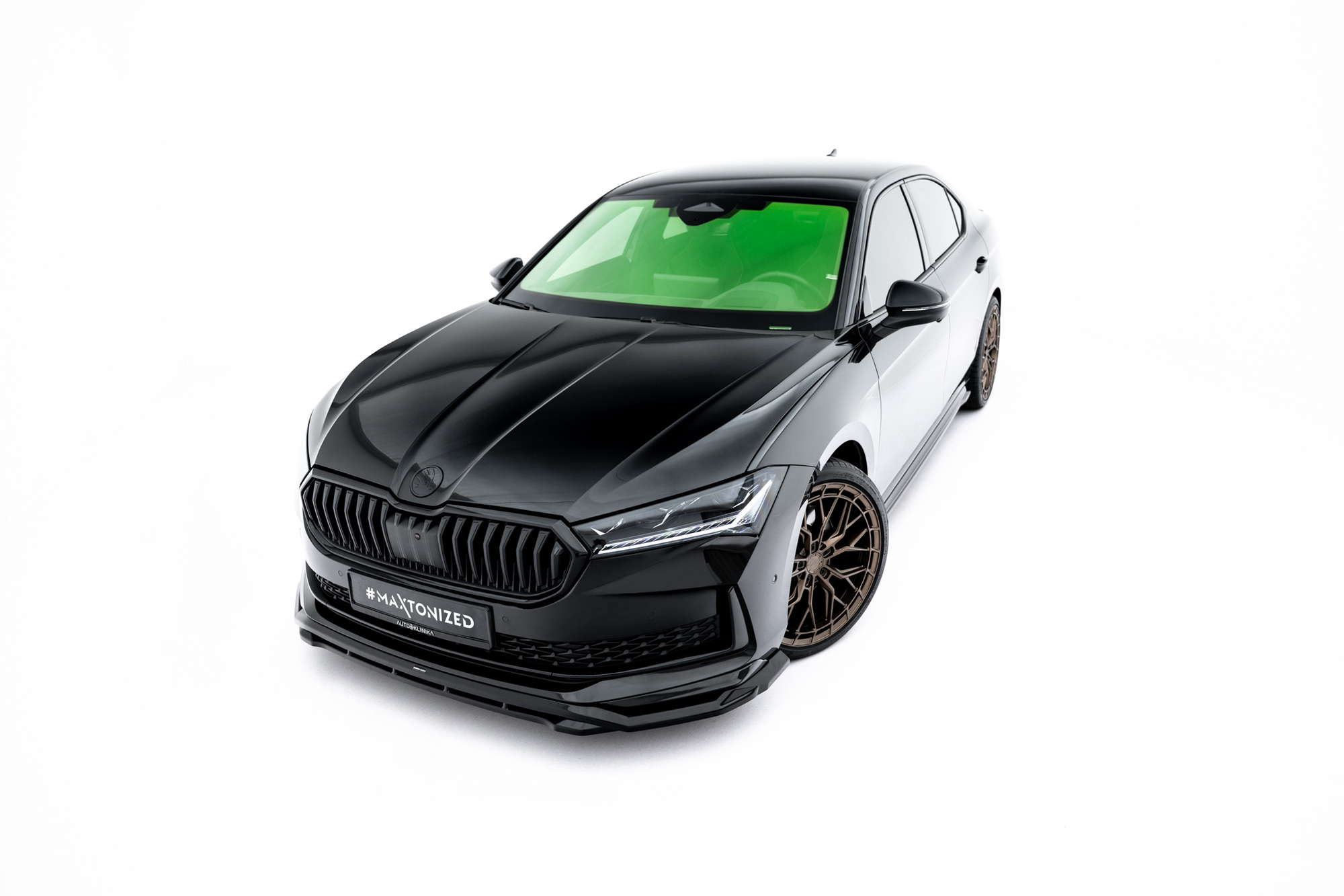 Frontspoiler Skoda Superb Sportline IV 2023 ->  | Glossy Black Edition V1 – bilde 2