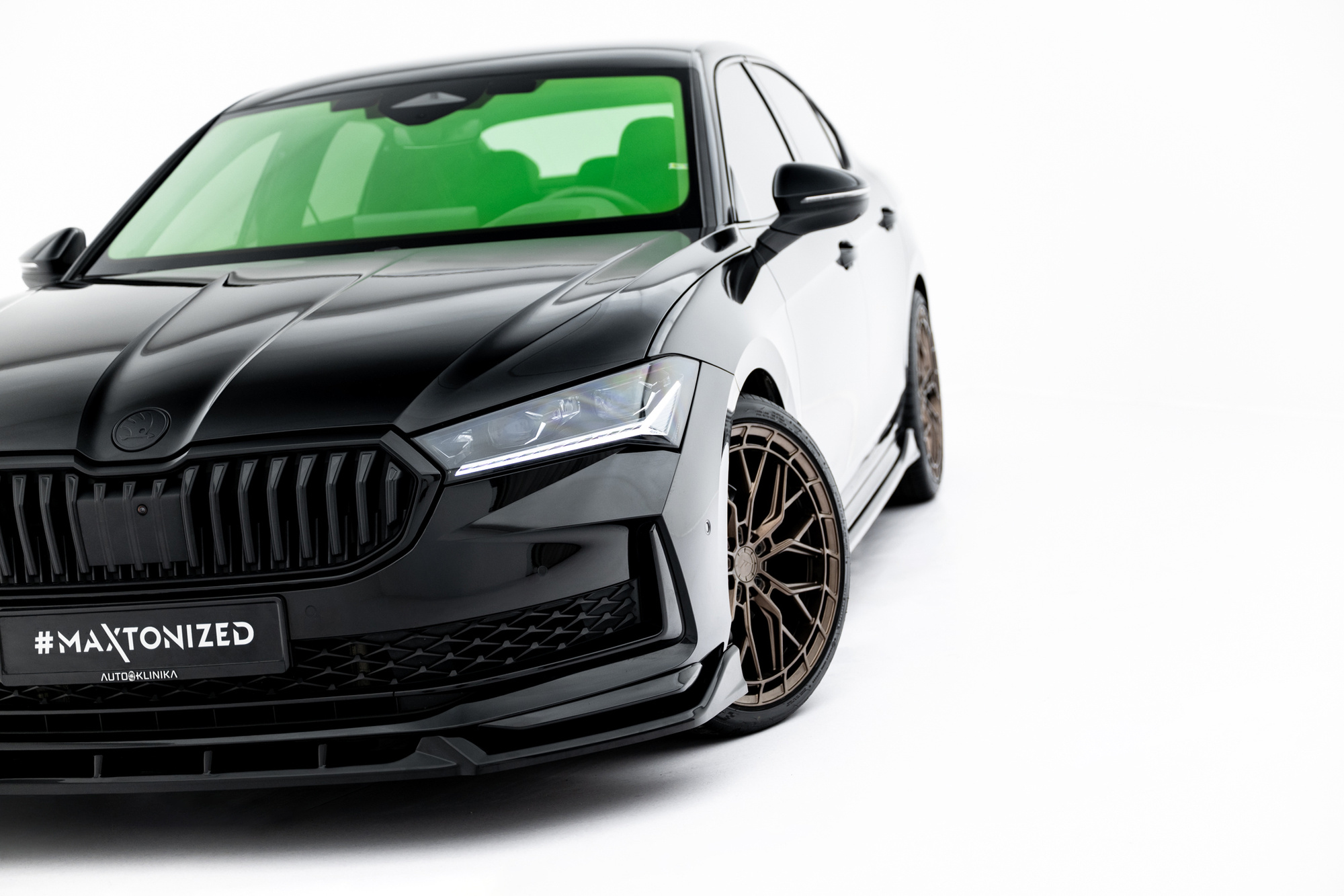 Frontspoiler Skoda Superb Sportline IV 2023 -> | Glossy Black Edition V2 – bilde 5
