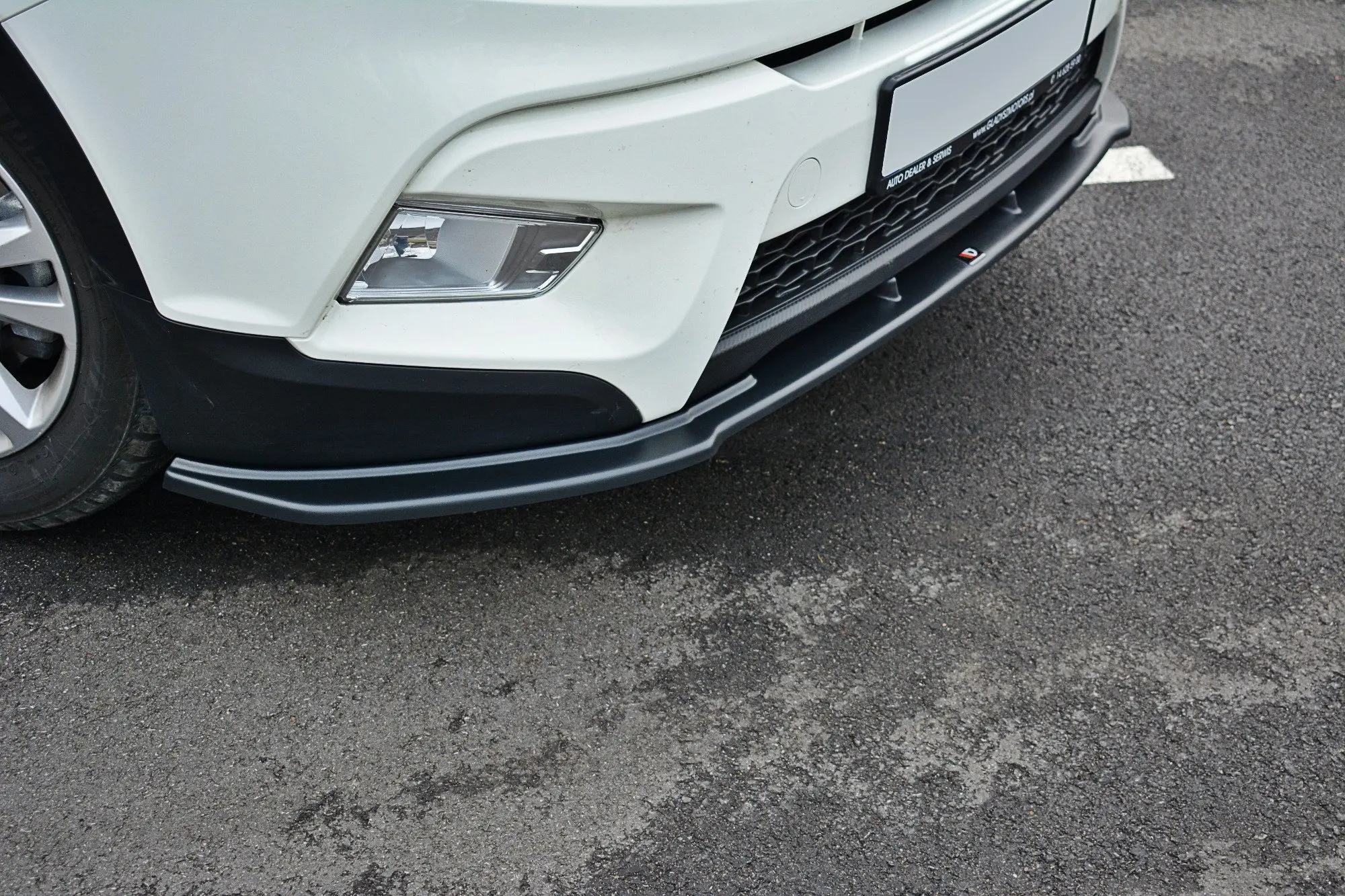 Frontspoiler SsangYong Tivoli 2015-2019 | V.1 Glossy Black Edition