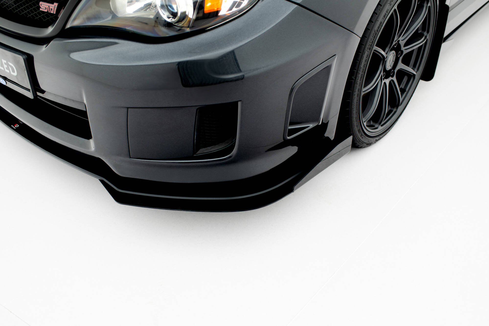 Frontspoiler Subaru Impreza WRX STI III Facelift 2010 - 2014 | Sport Glossy Black Edition Image 5