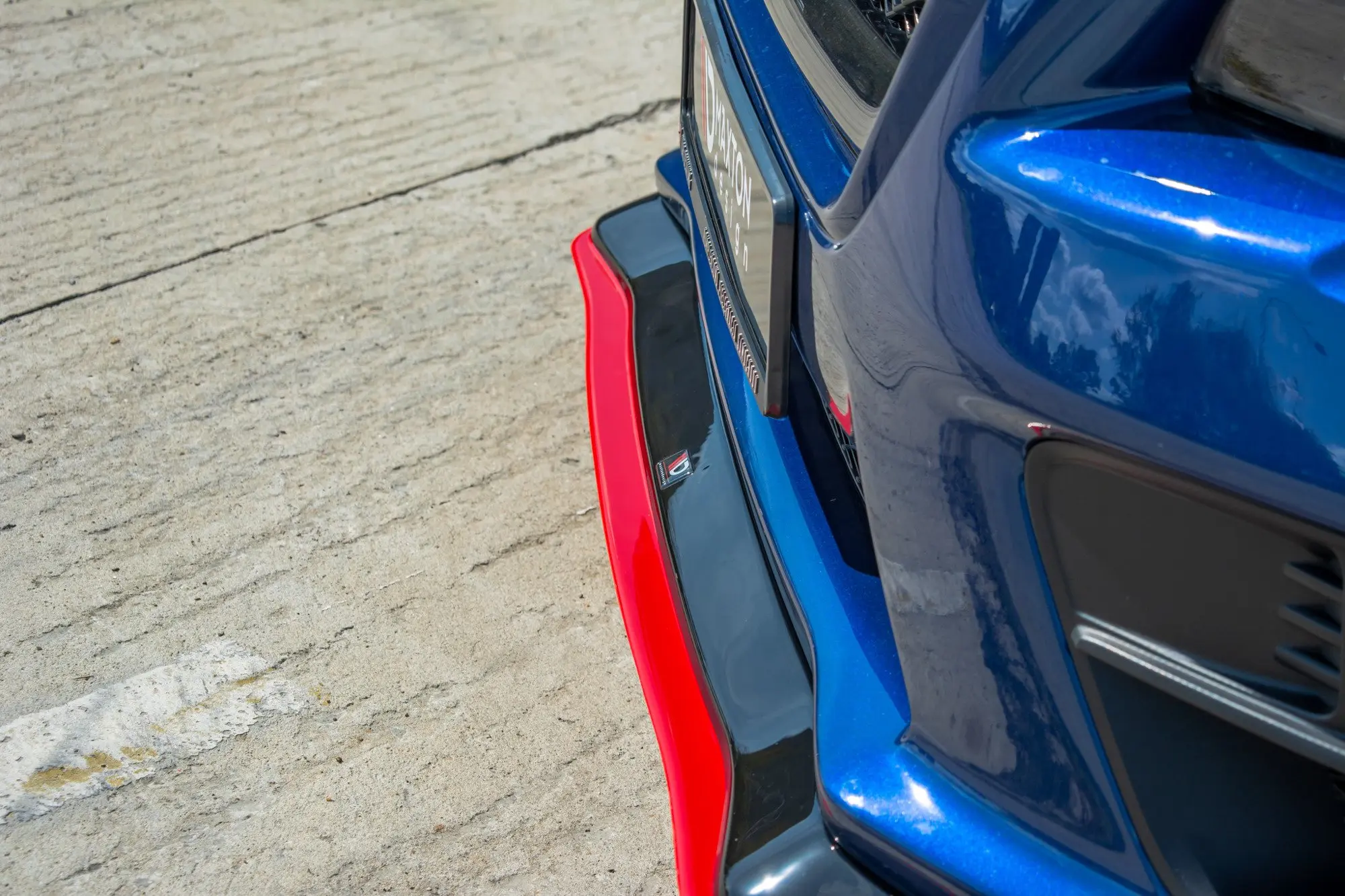 Frontspoiler Subaru WRX STI 2014-> | V.3 Glossy Black+Red  Edition – bilde 3