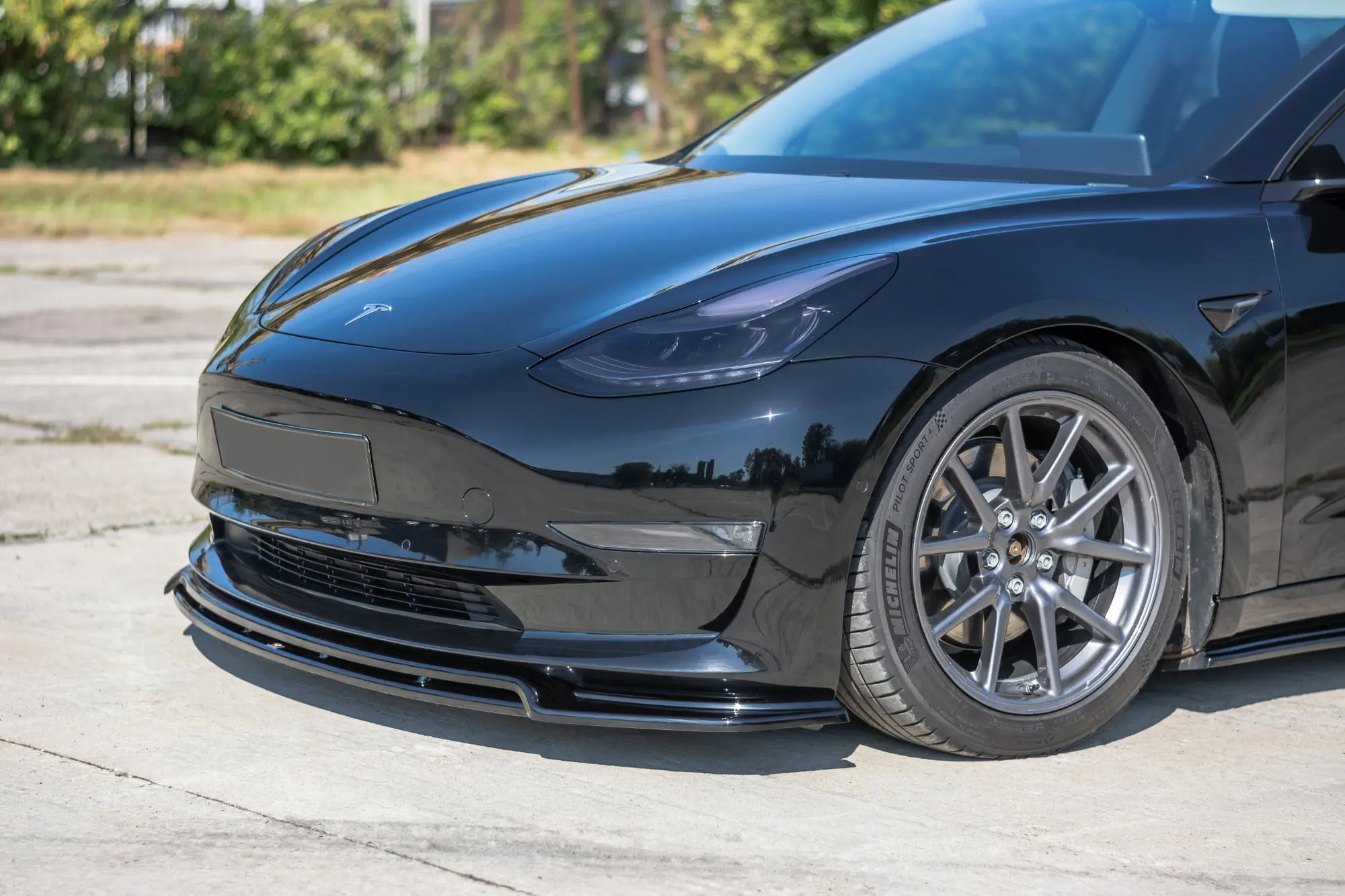 Frontspoiler Tesla Model 3 2017 - 2023 | V.2 Glossy Black Edition – bilde 3