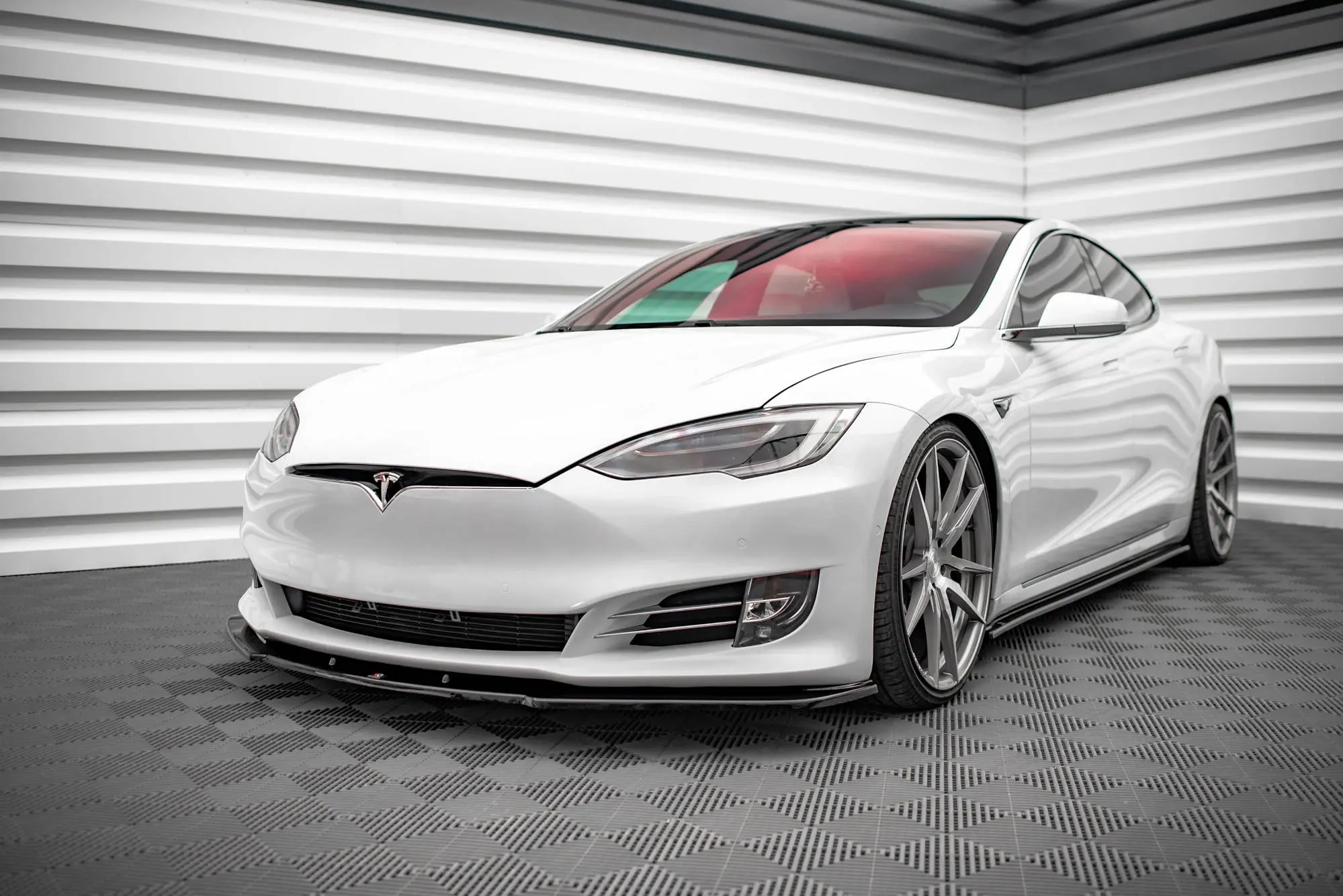 Frontspoiler Tesla Model S 2016 - 2021 | V.1 Glossy Black Edition – bilde 4