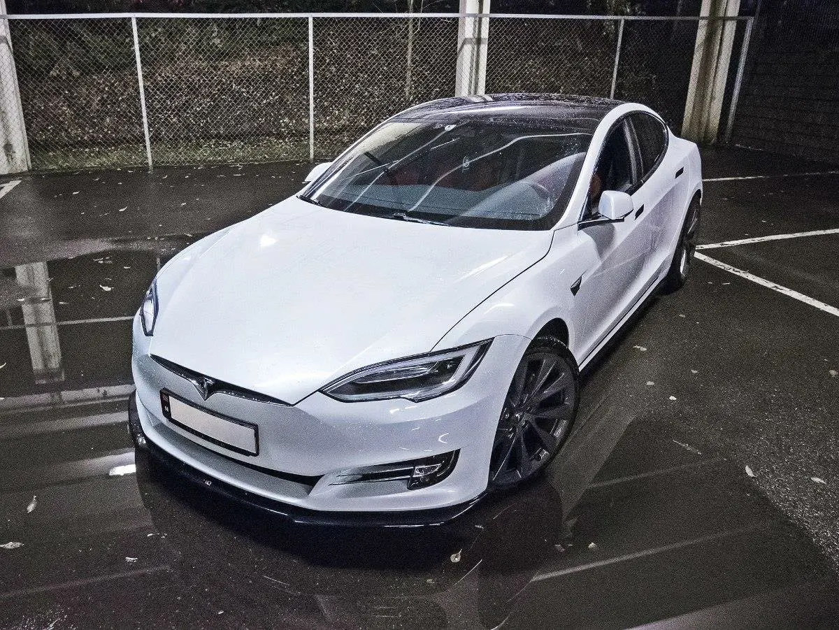 Frontspoiler Tesla Model S 2016 - 2021 | V.1 Glossy Black Edition – bilde 8