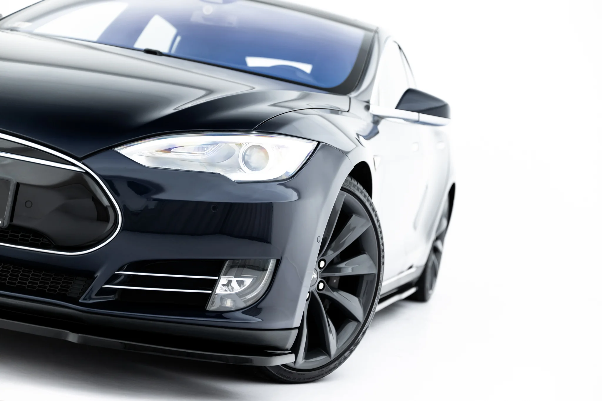 Frontspoiler Tesla Model S I 2012 -  2016  | Sport Glossy Black Edition V2 – bilde 4
