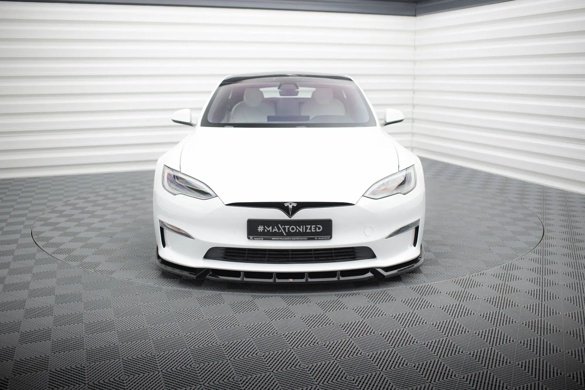 Frontspoiler Tesla Model S Plaid 2021 -> | V.1 Glossy Black Edition – bilde 2