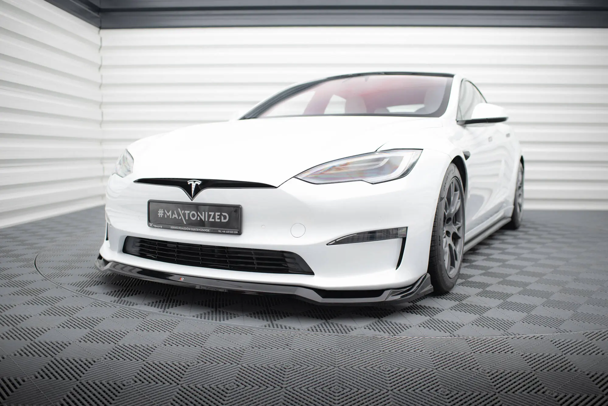 Frontspoiler Tesla Model S Plaid 2021 -> | V.2 Glossy Black Edition – bilde 3