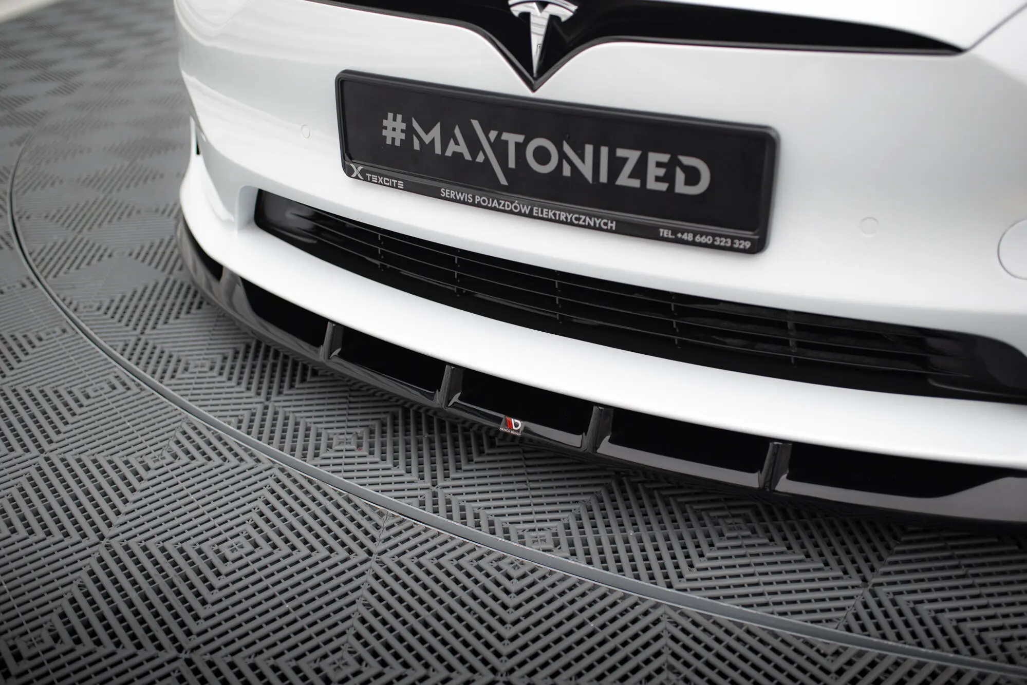 Frontspoiler Tesla Model S Plaid 2021 -> | V.3 Glossy Black Edition – bilde 4