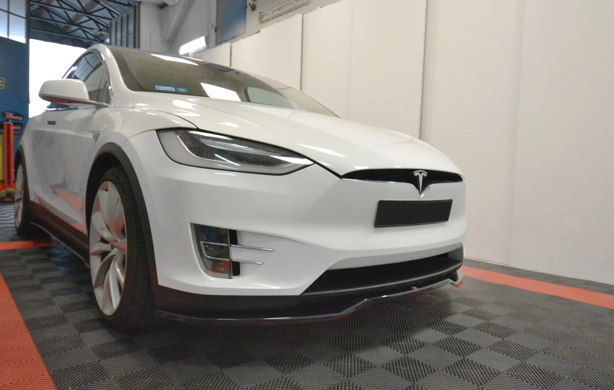 Frontspoiler Tesla Model X 2015 - 2021 │ Black Edition – bilde 2