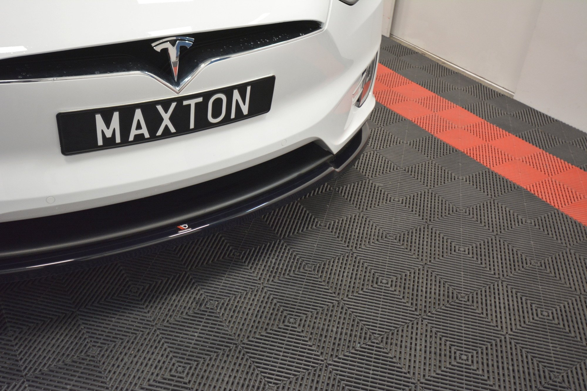 Frontspoiler TESLA MODEL X 2015 - 2021 | Sport Glossy Black Edition V1 – bilde 2