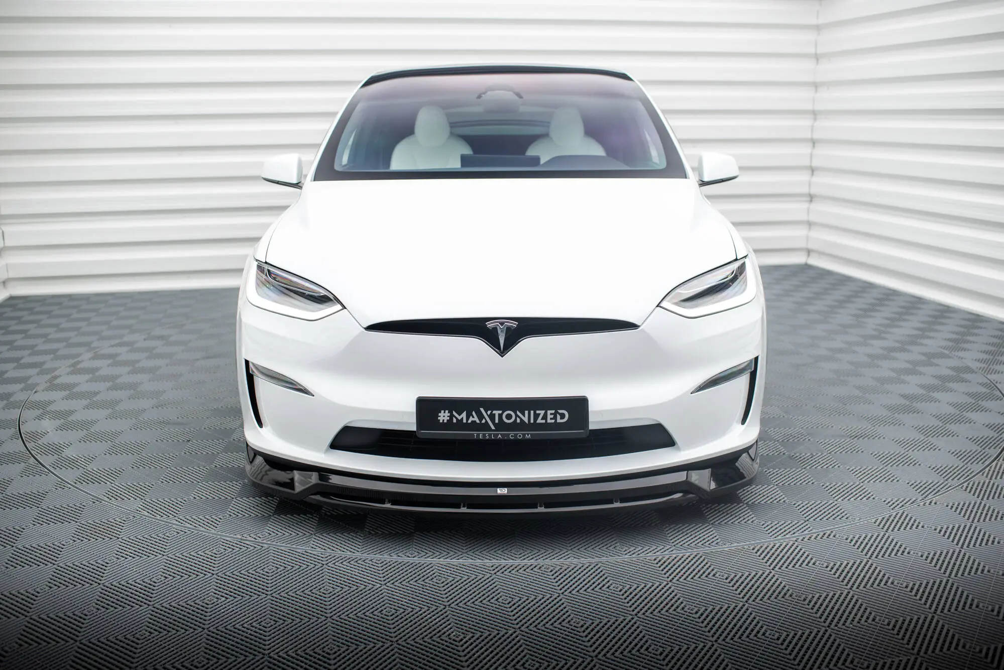 Frontspoiler Tesla Model X Facelift 2021 -> │ V.1 Black Edition – bilde 2