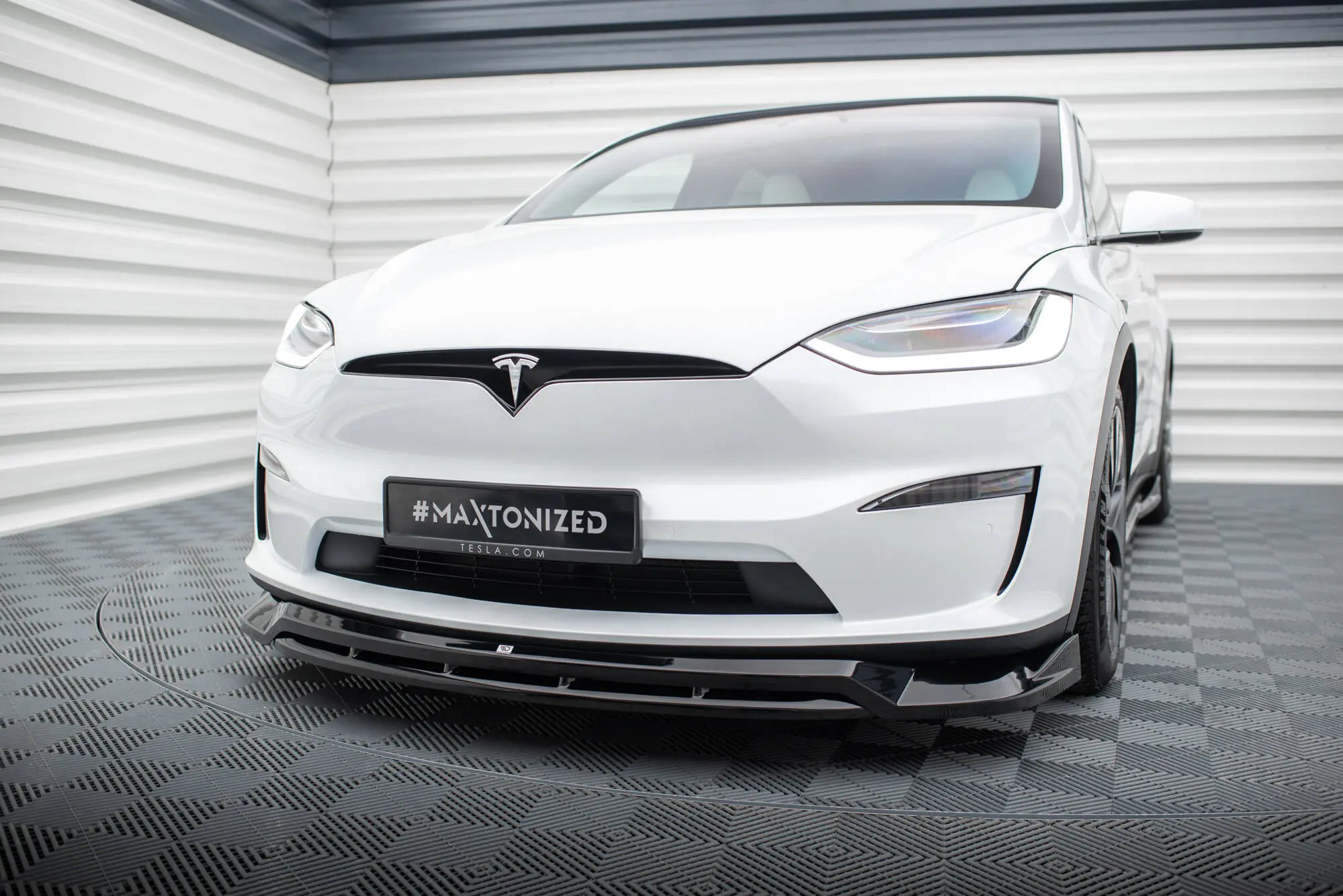 Frontspoiler Tesla Model X Facelift 2021 -> │ V.1 Black Edition – bilde 4