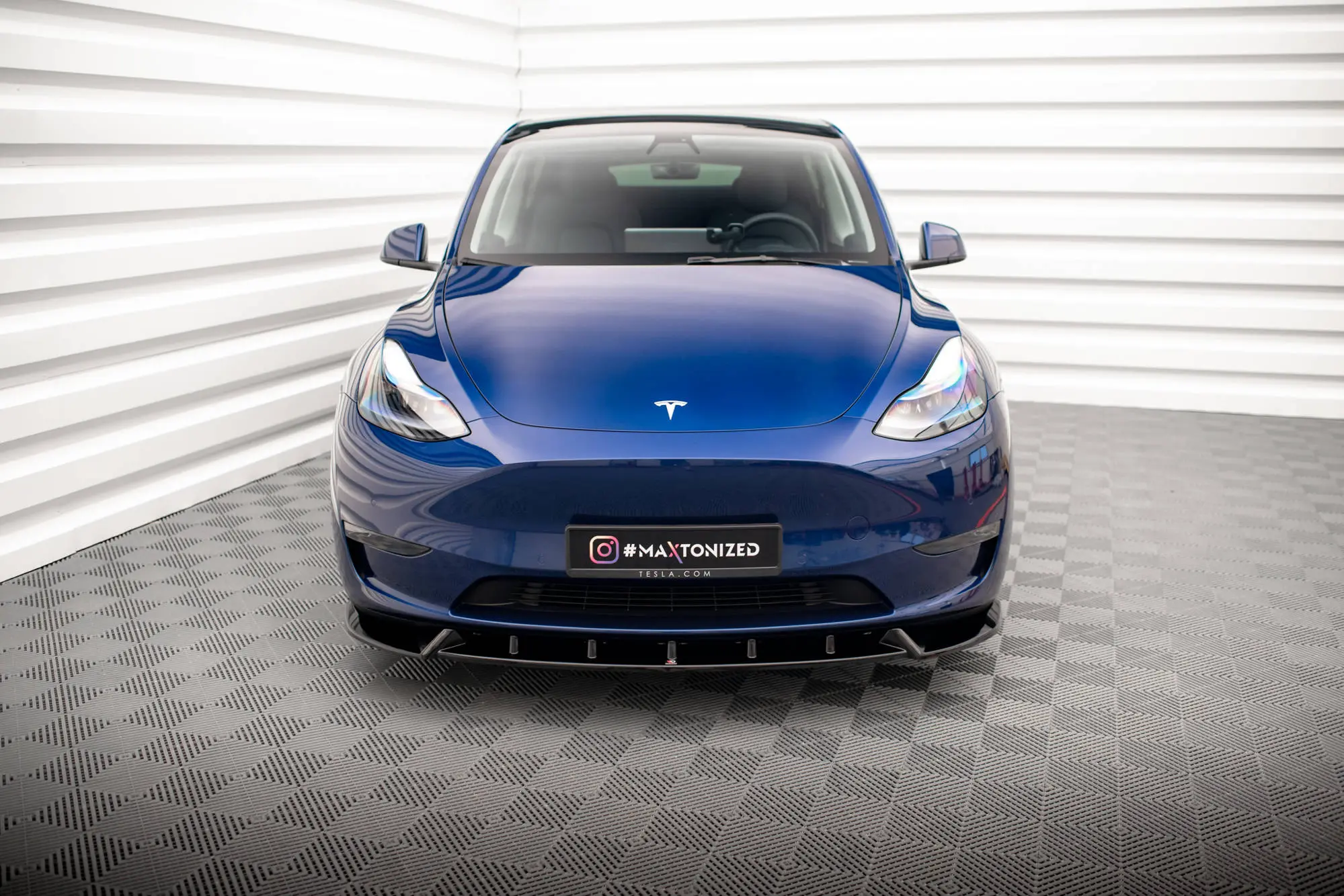 Frontspoiler Tesla Model Y 2020 - 2025 | V.1 Glossy Black Edition Image 7