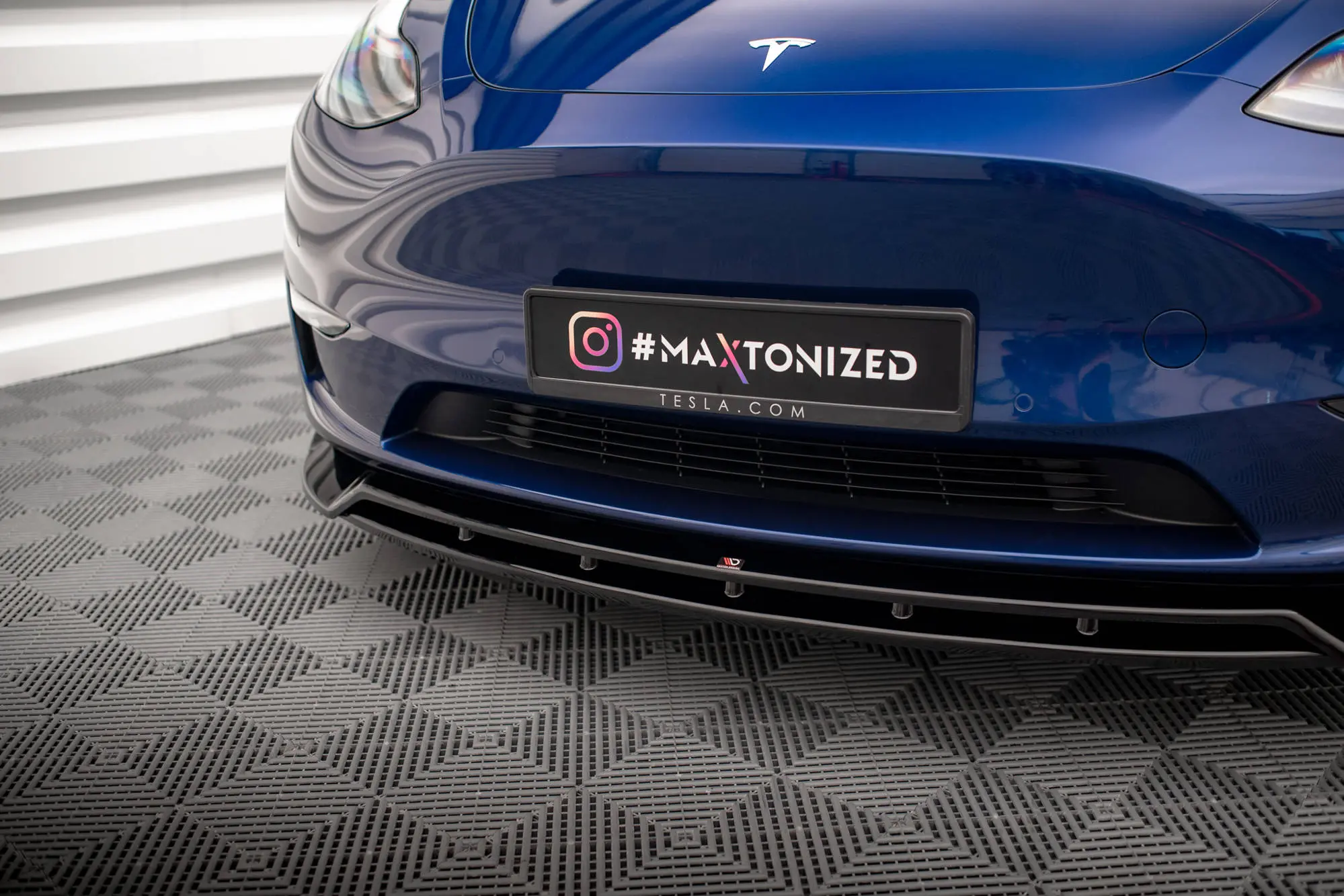 Frontspoiler Tesla Model Y 2020 - 2025 | V.2 Glossy Black Edition – bilde 5