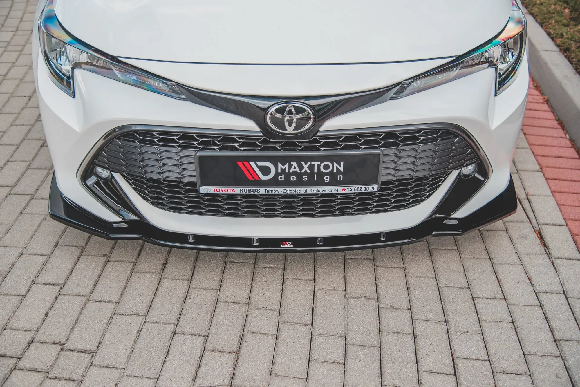 Frontspoiler Toyota Corolla XII Hatchback / Touring Sports 2019 - 2023 | V.1 Glossy Black Edition – bilde 2