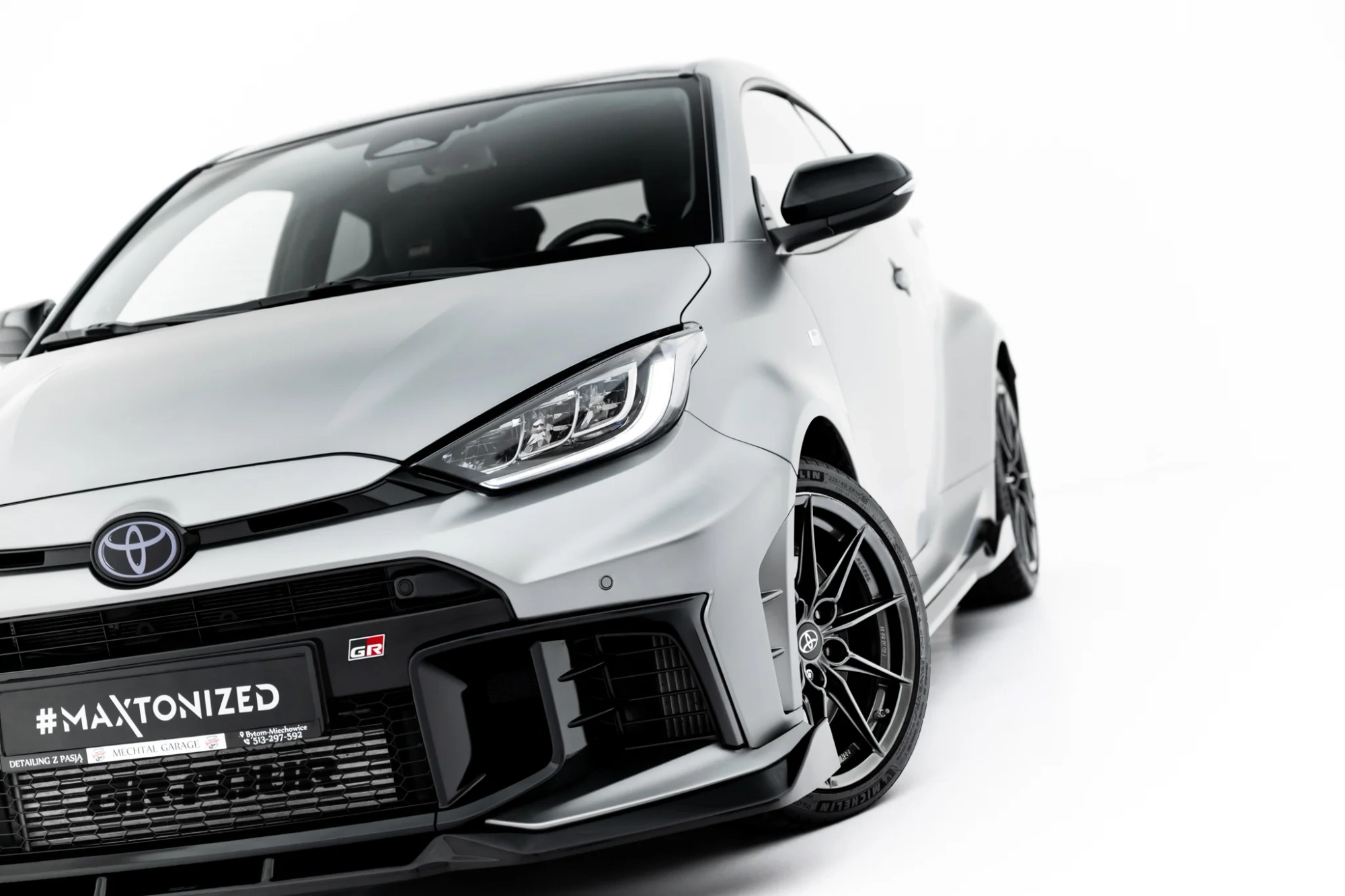 Frontspoiler Toyota GR Yaris IV Facelift 2024 ->  | Sport Glossy Black Edition V2 – bilde 4
