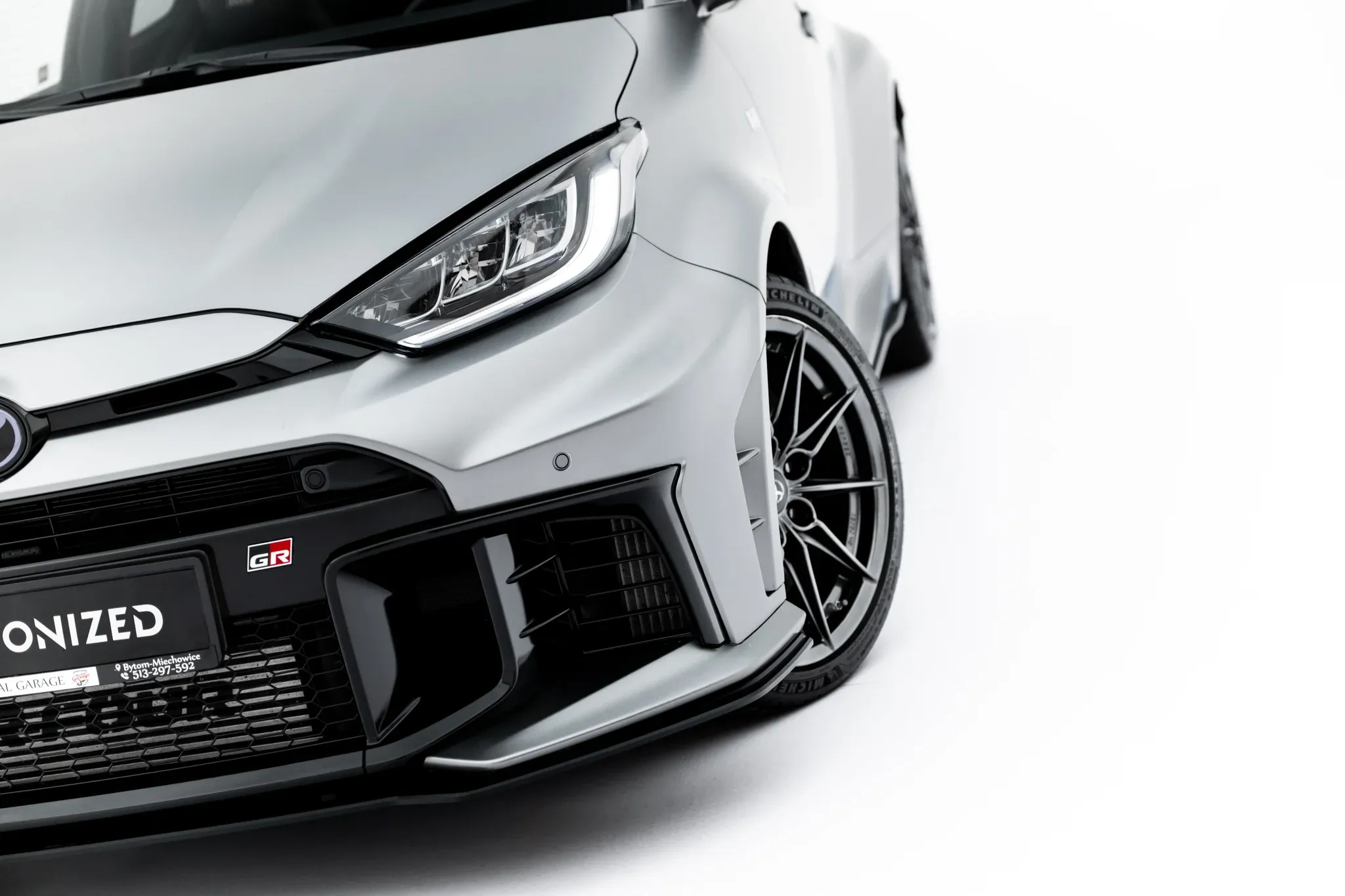 Frontspoiler Toyota GR Yaris IV Facelift 2024 -> | Street Pro Black Edition – bilde 4