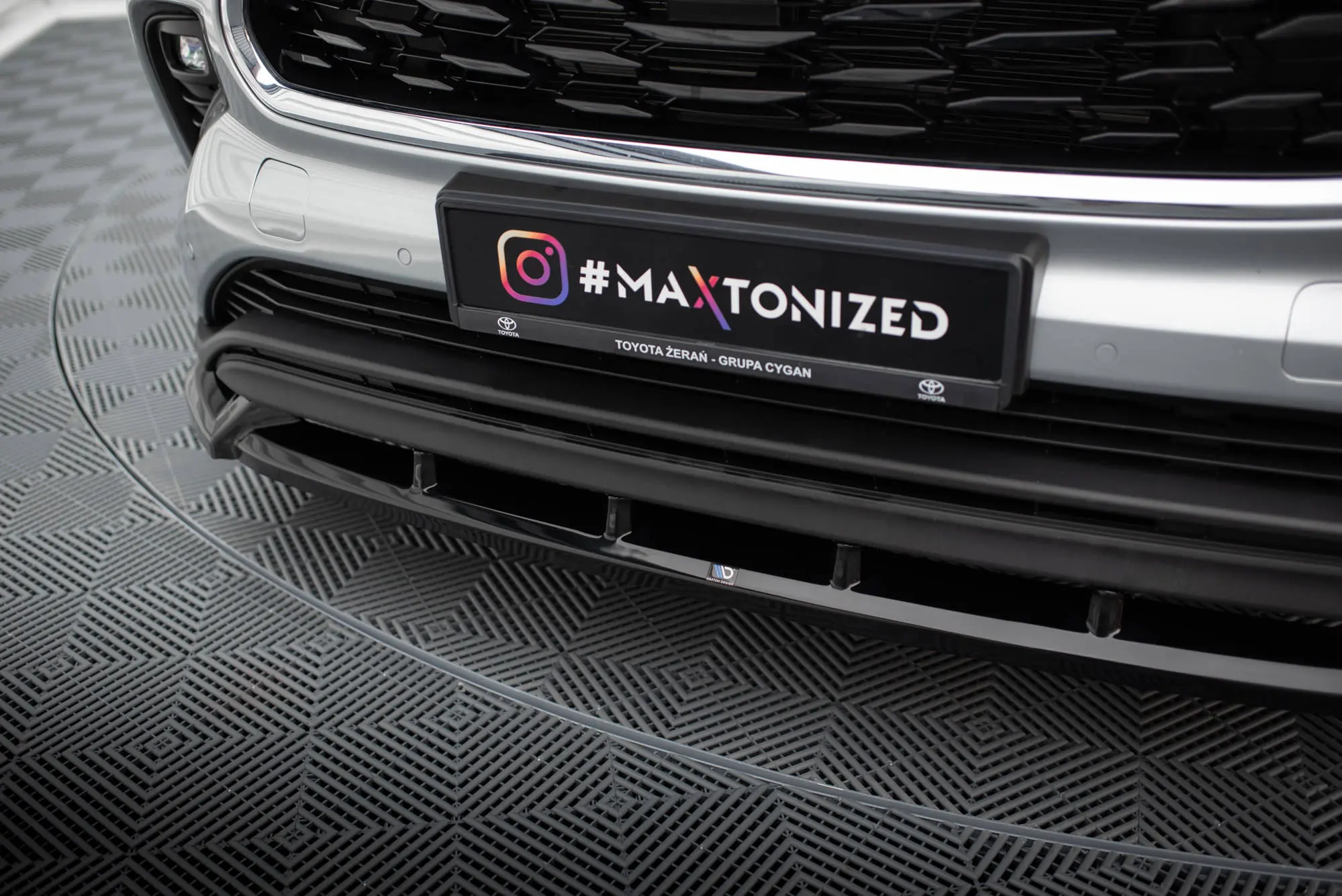 Frontspoiler Toyota Highlander IV 2019-> | Glossy Black Edition – bilde 4