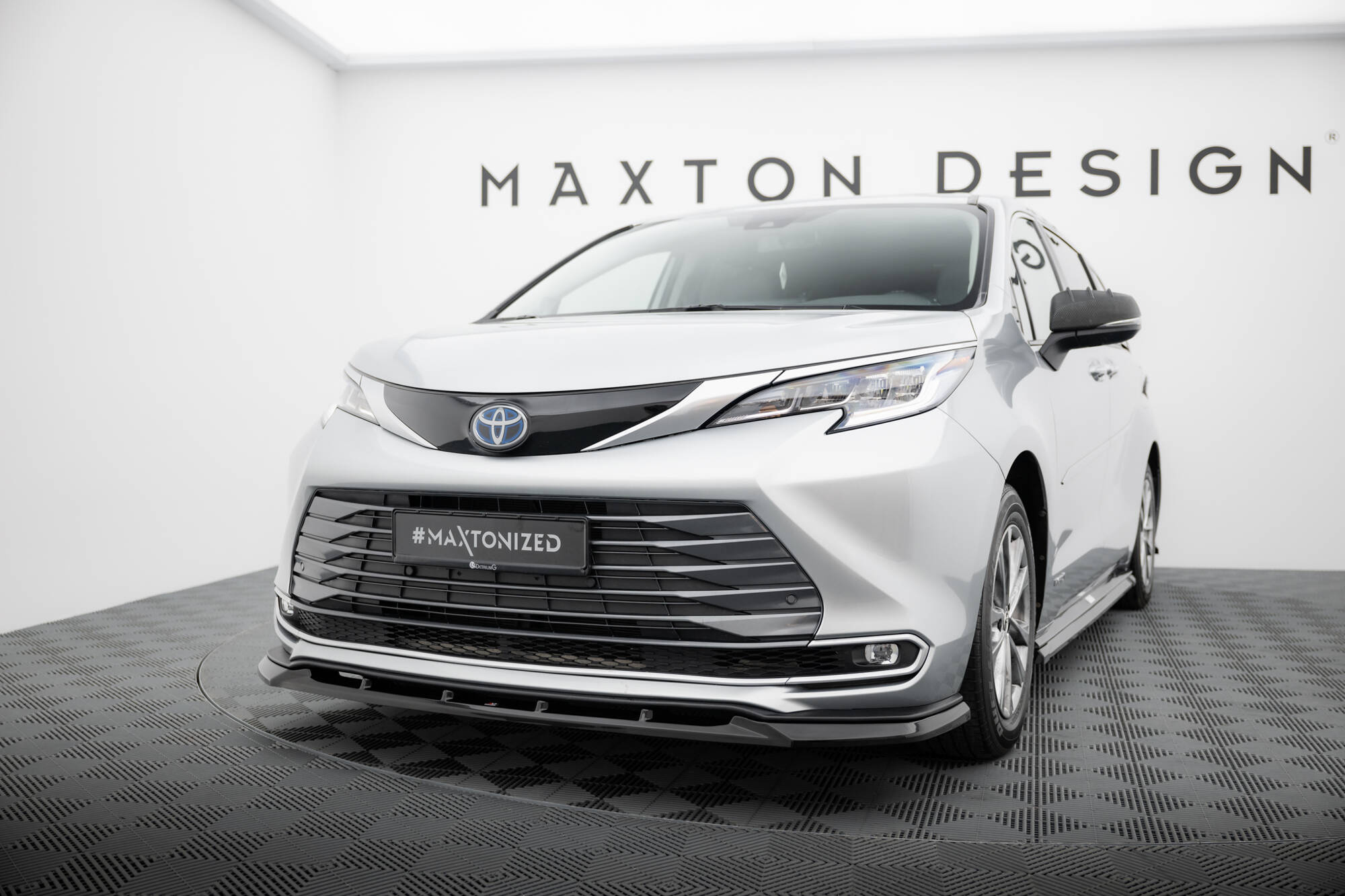 Frontspoiler Toyota Sienna IV 2020 -> | Sport Glossy Black Edition – bilde 2