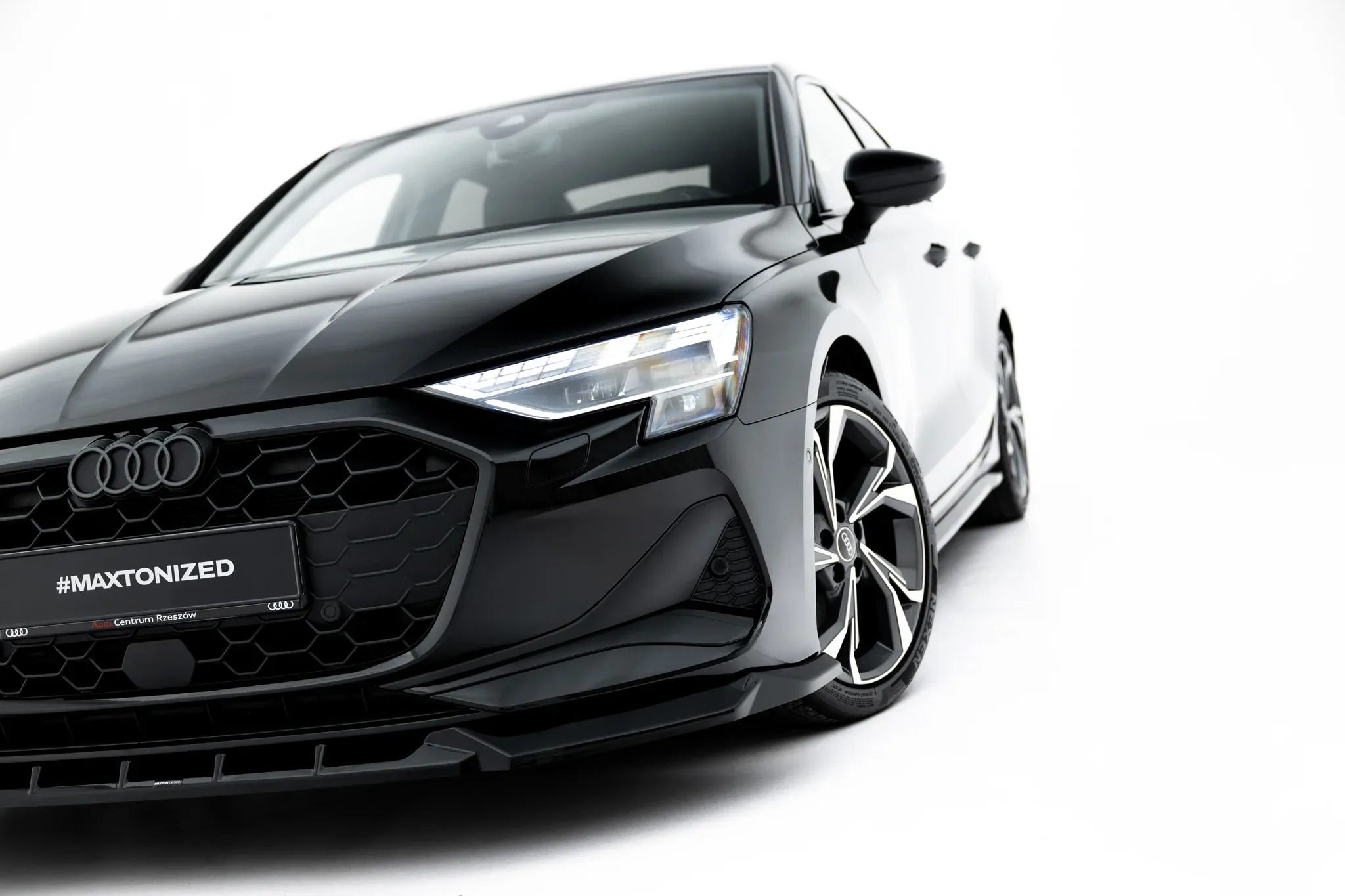 Frontspoiler V.1 Audi A3 Sedan 8Y Facelift 2024 -> | Glossy Black Edition – bilde 4