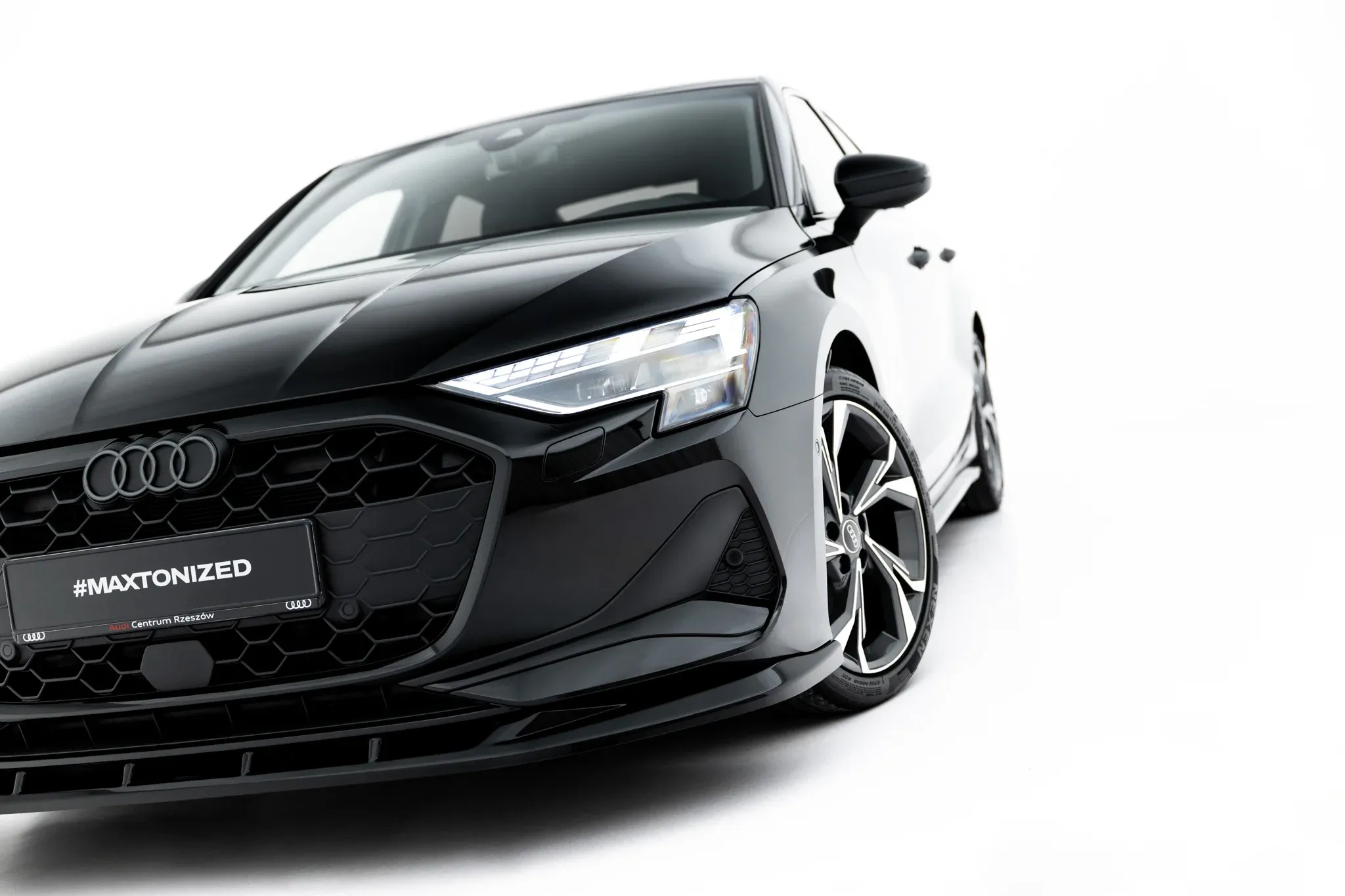 Frontspoiler V.2 Audi A3 Sedan 8Y Facelift 2024 -> | Glossy Black Edition – bilde 4