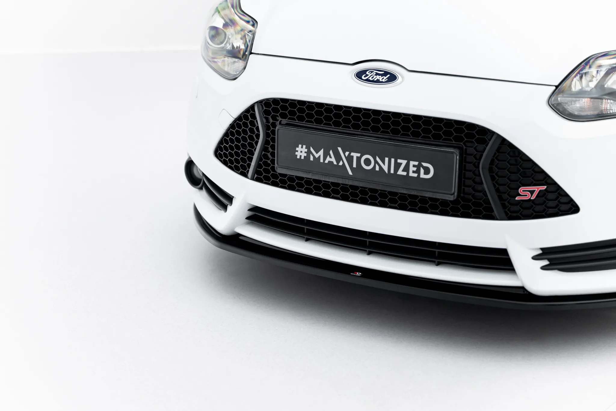 Frontspoiler V.2 Ford Focus MK3 ST 2012 - 2014 | Glossy Black Edition – bilde 5