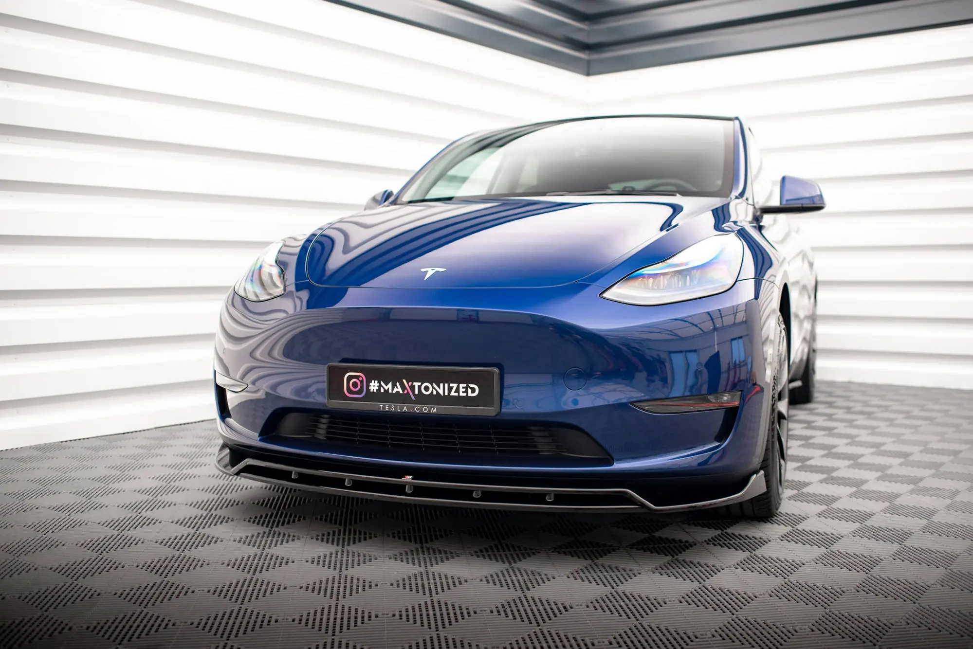 Frontspoiler V.2 Tesla Model Y 2020 - 2025 │ Matt Black