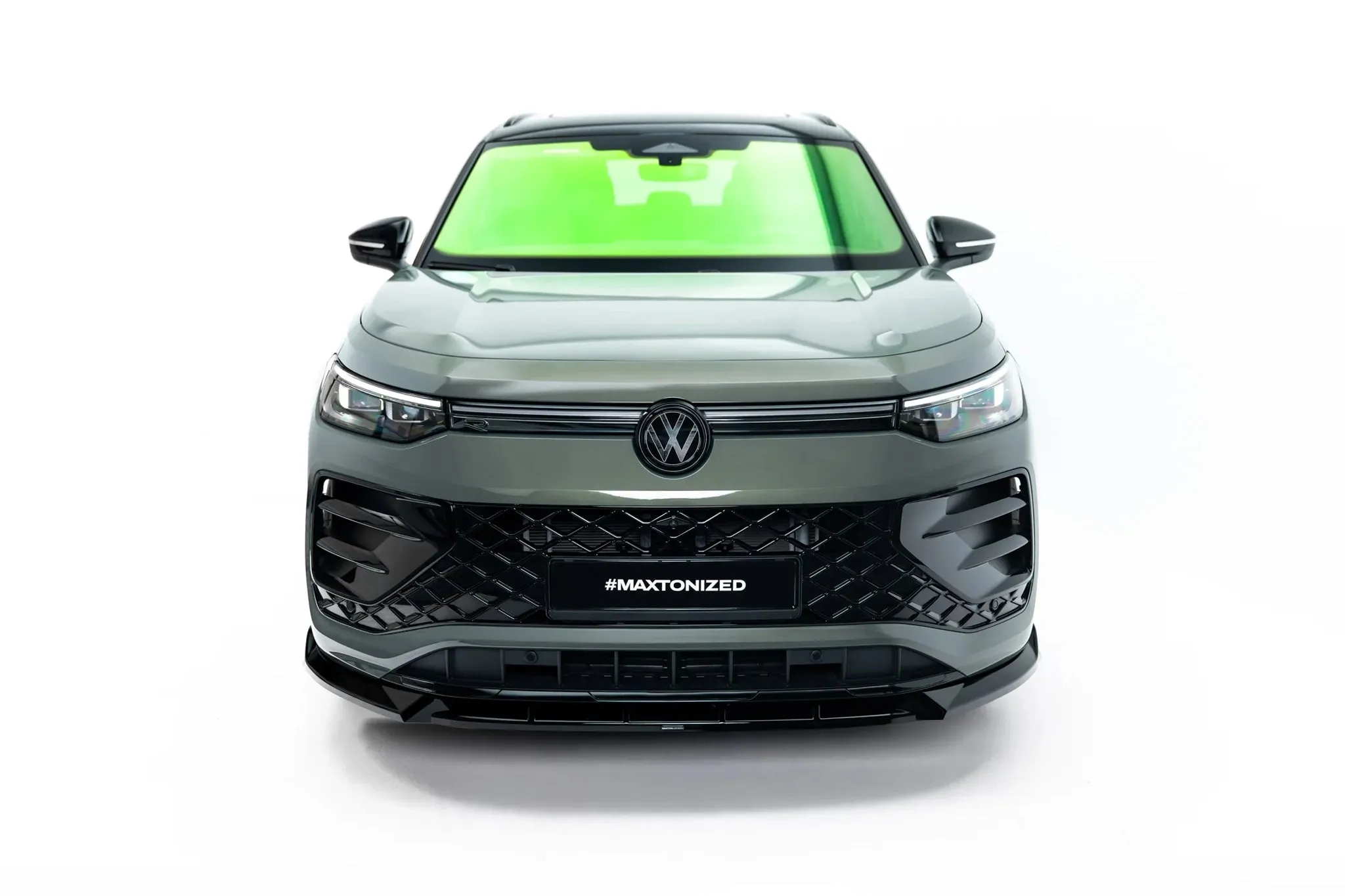 Frontspoiler V.2 Volkswagen Tayron R-Line I 2024 -> | Glossy Black Edition – bilde 2